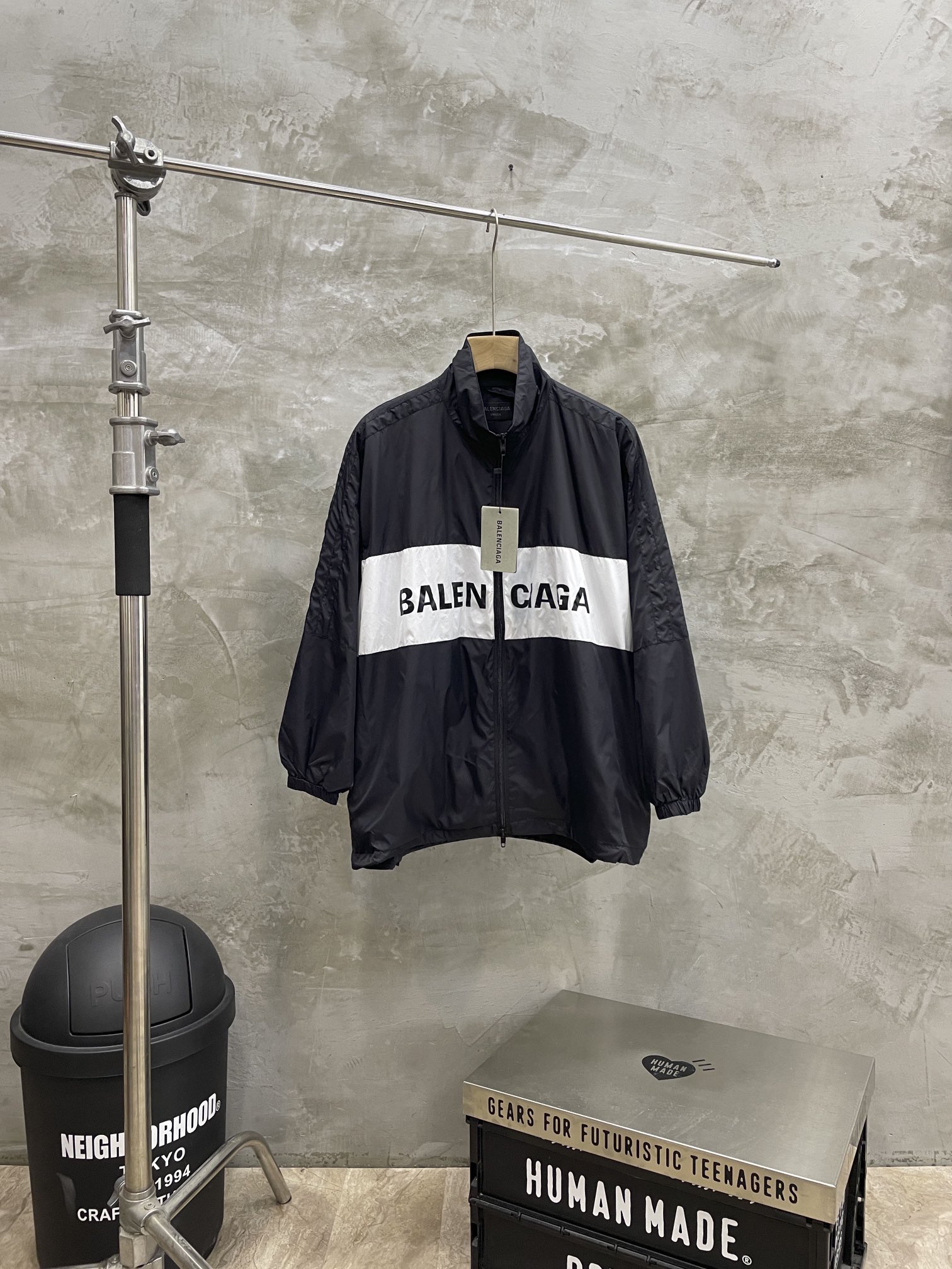 Balenciaga BLCG 발렌시아가 바람막이 자켓 의류