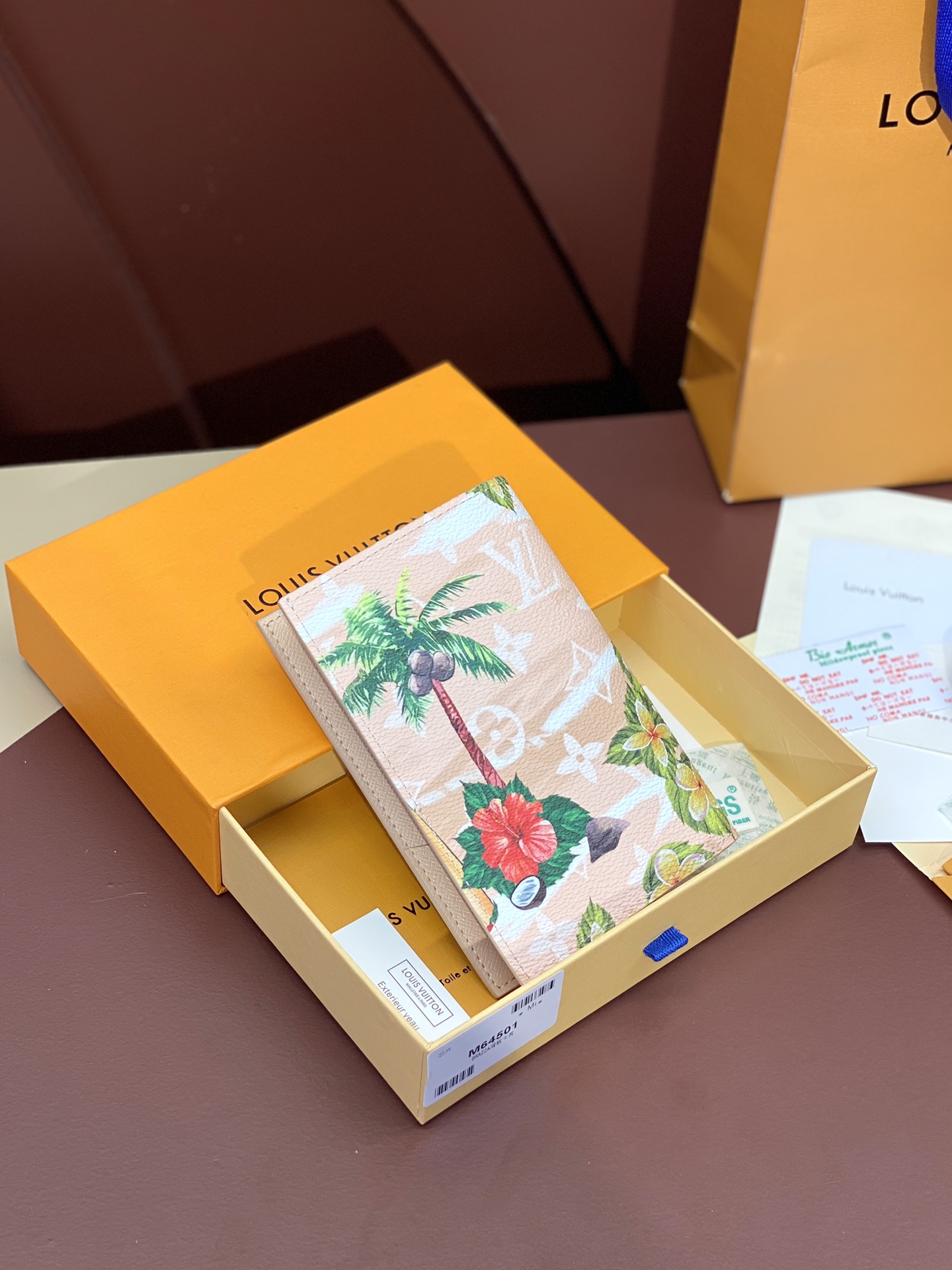 LV 루이비통 여권 케이스 여권지갑 지갑