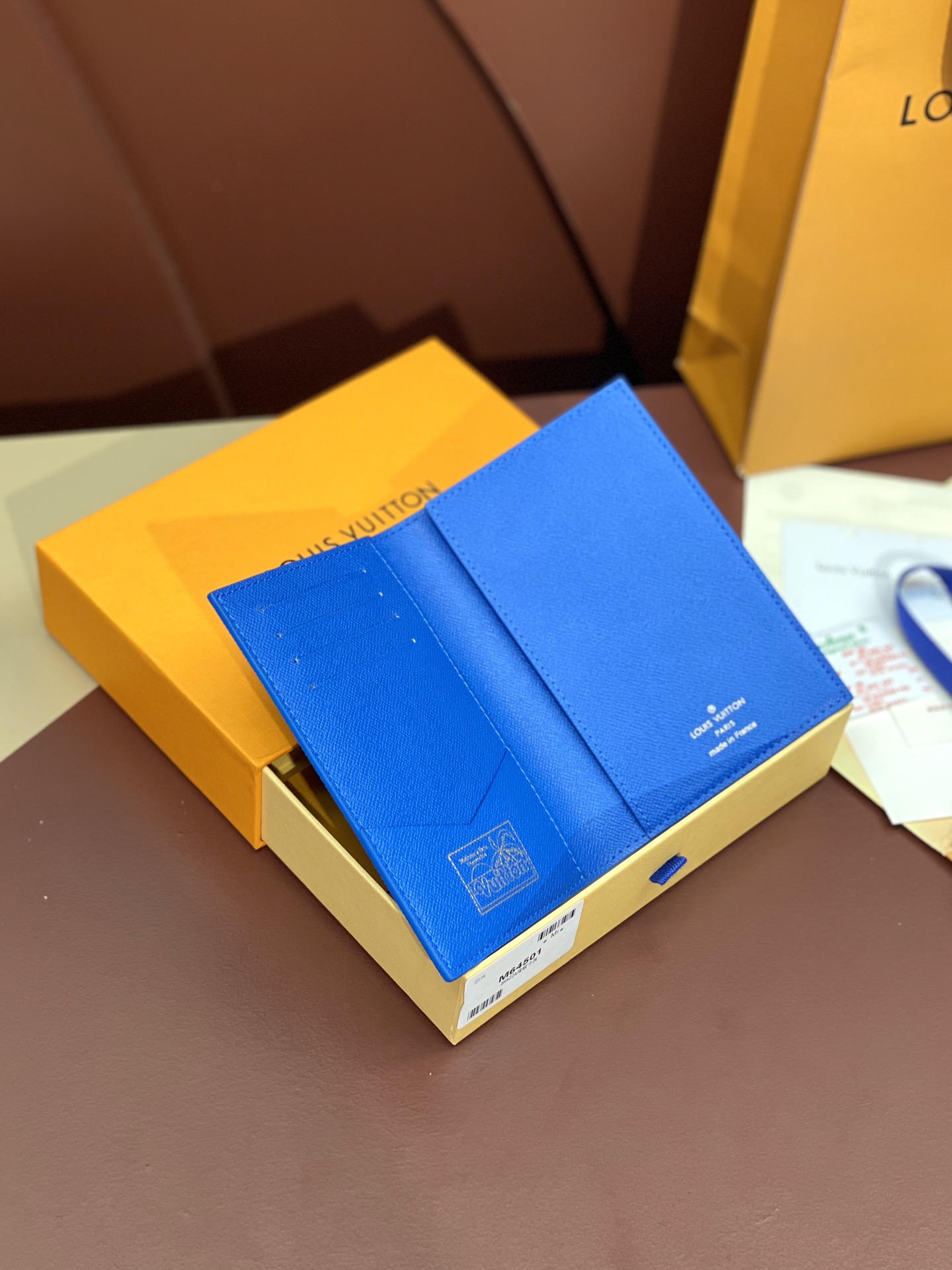 LV 루이비통 여권 케이스 여권지갑 지갑
