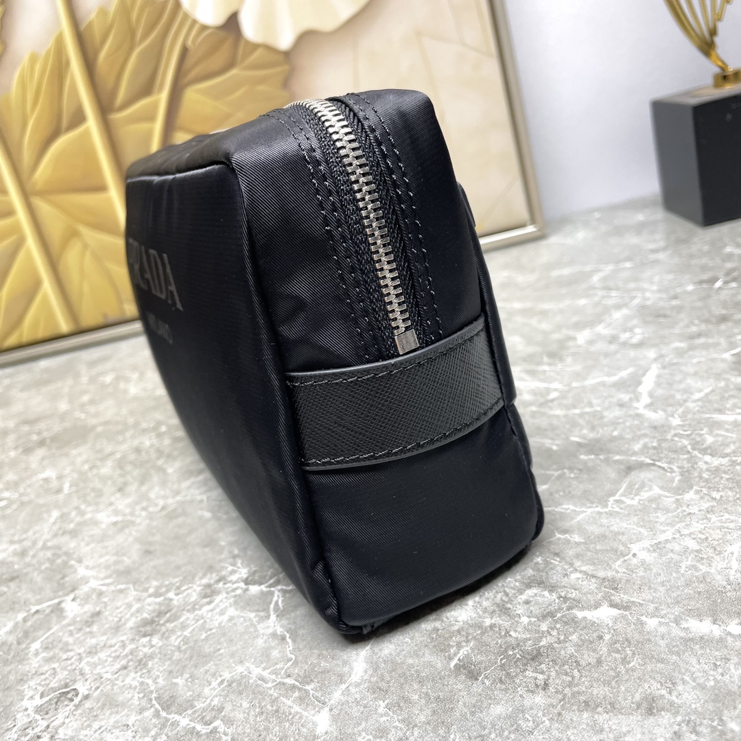 PRADA 프라다 클러치 가방