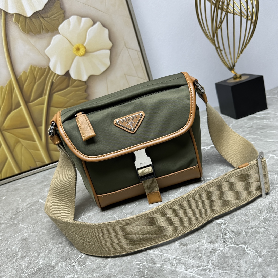 PRADA 프라다 크로스백 메신저백 가방