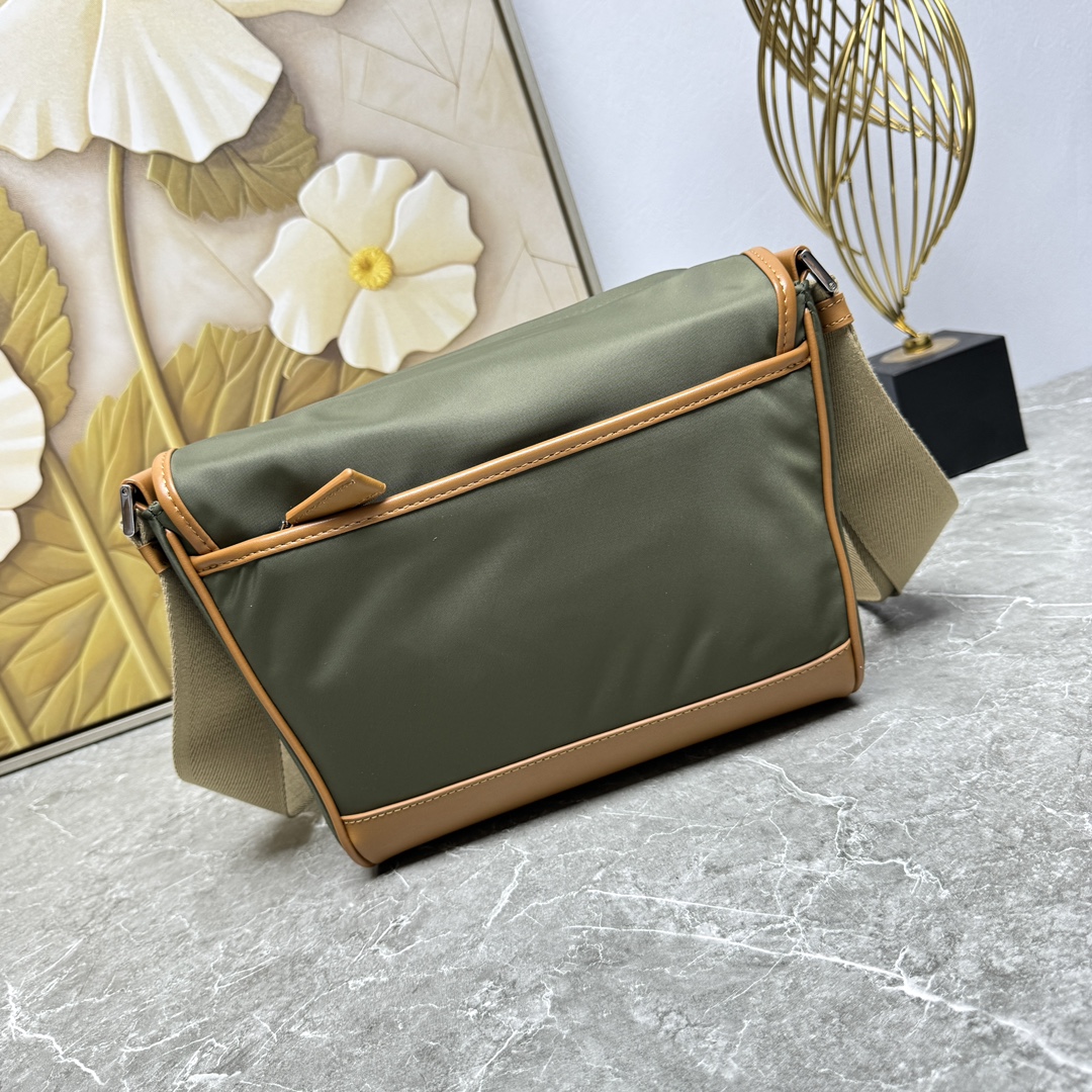 PRADA 프라다 크로스백 메신저백 가방