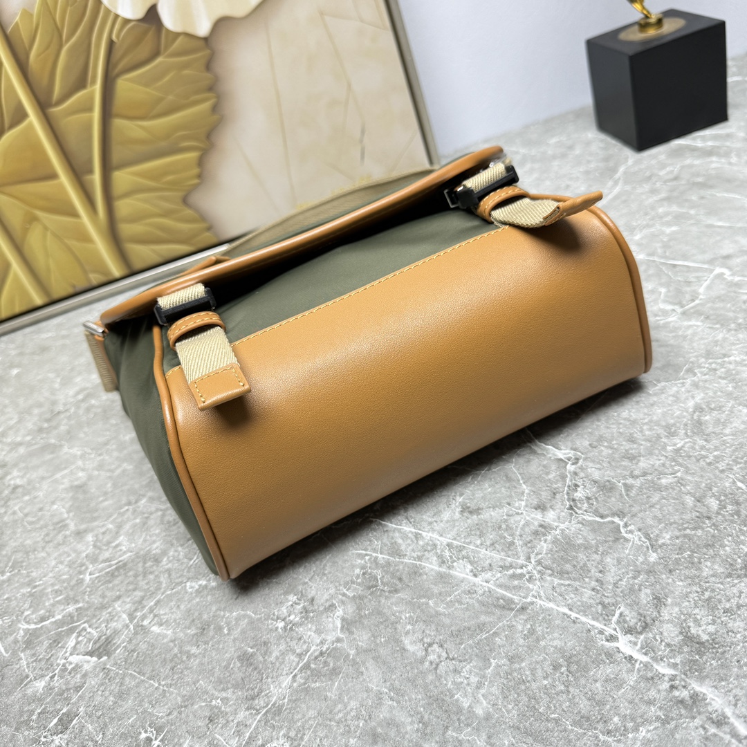 PRADA 프라다 크로스백 메신저백 가방