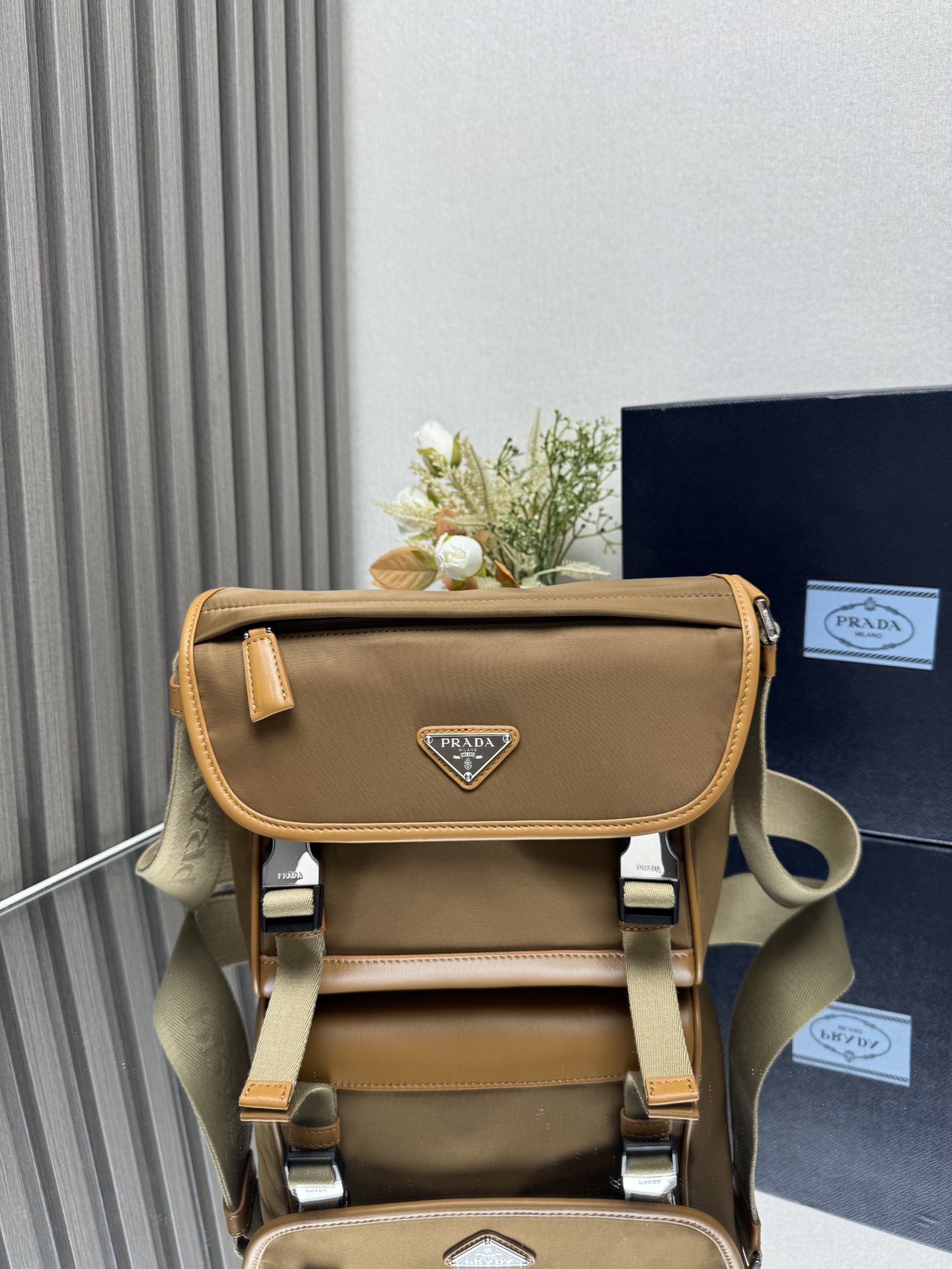 PRADA 프라다 메신저백 크로스백 가방