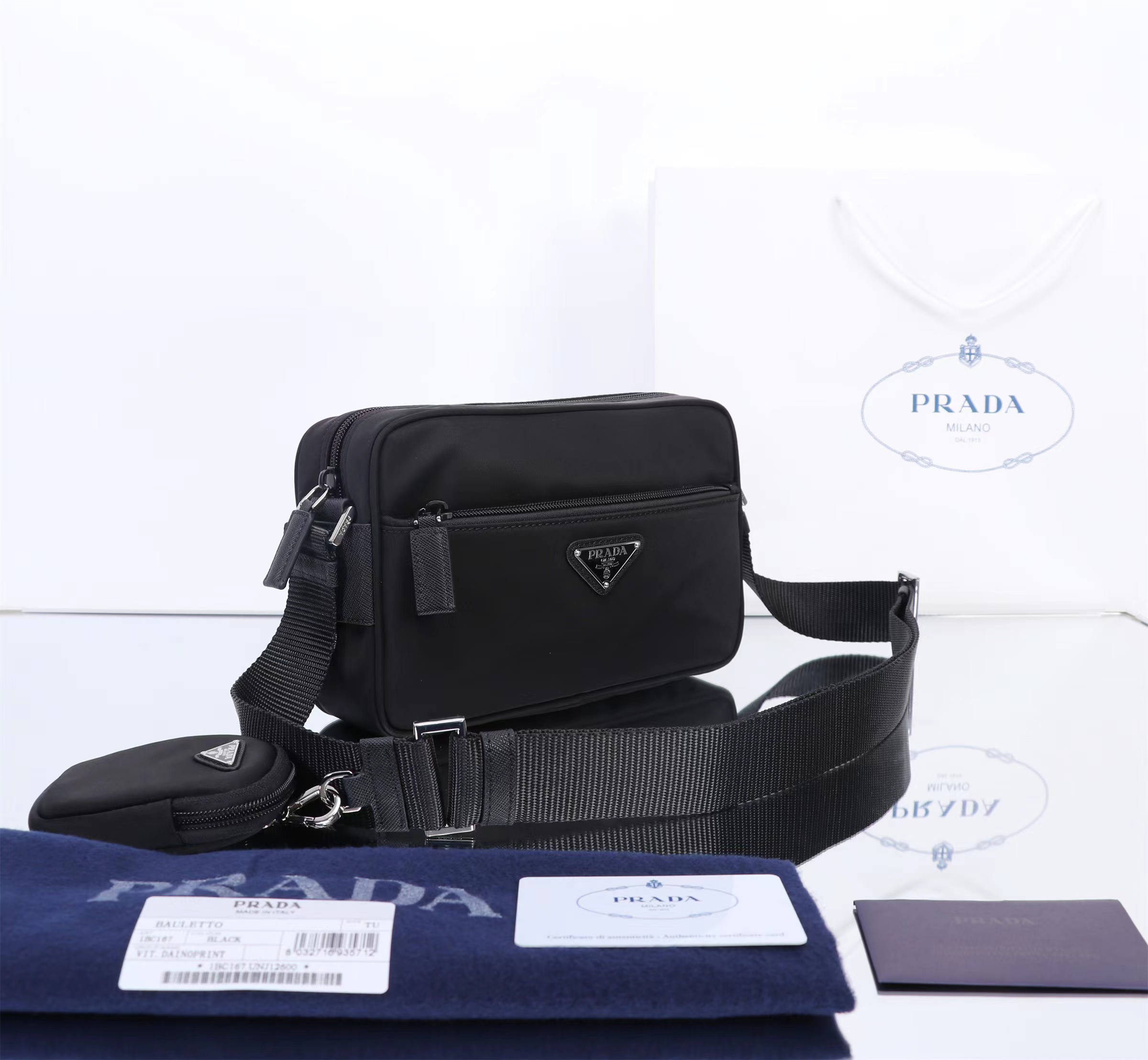 PRADA 프라다 메신저백 크로스백 가방