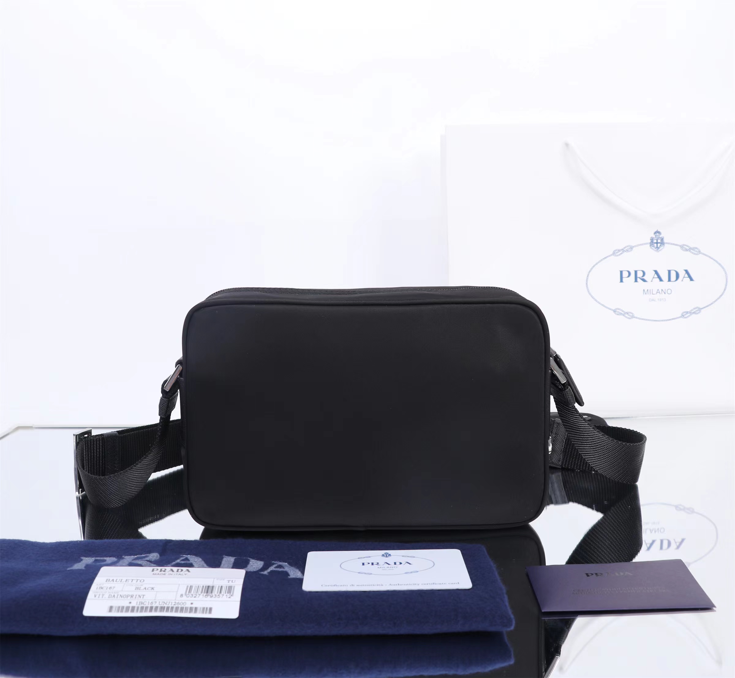PRADA 프라다 메신저백 크로스백 가방