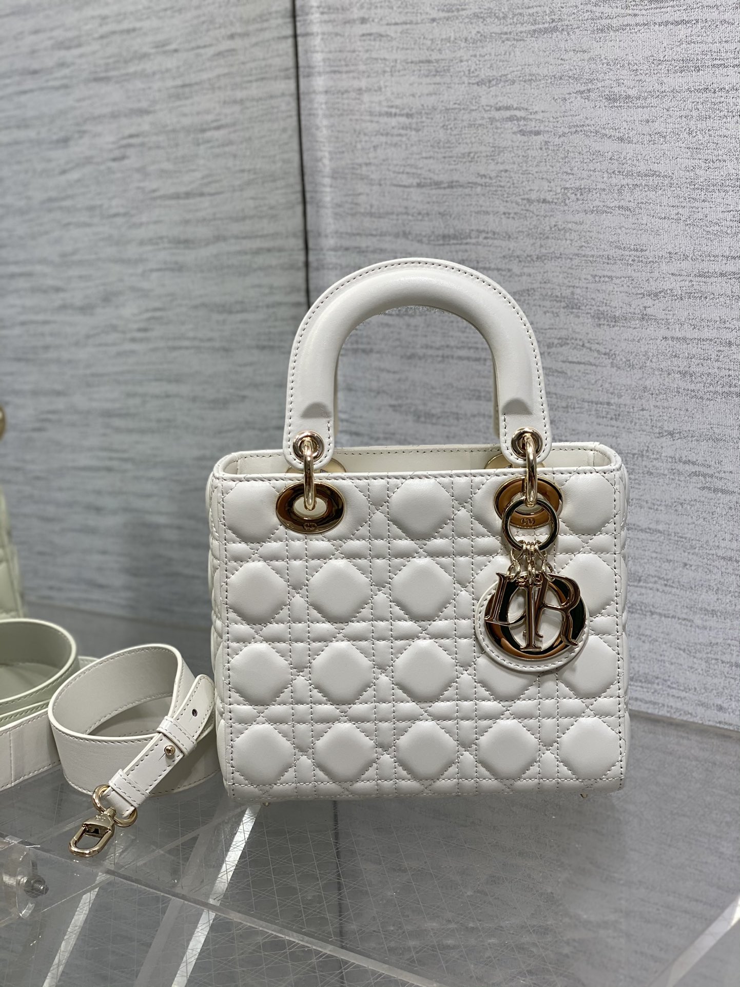 Dior CD Classic Lady 디올 레이디백 가방 20cm