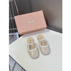 miumiu 미우미우 페이던트 가죽 펌프스 뮬 슬리퍼 샌들 여성 구두 신발