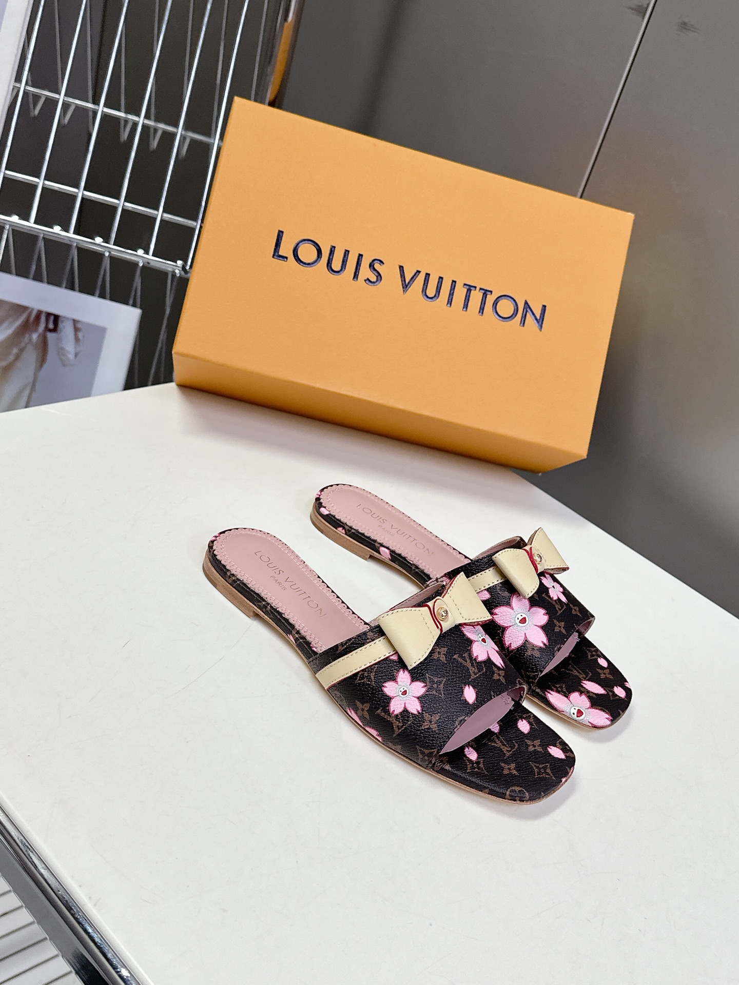 LV 루이비통 슬리퍼 샌들 신발