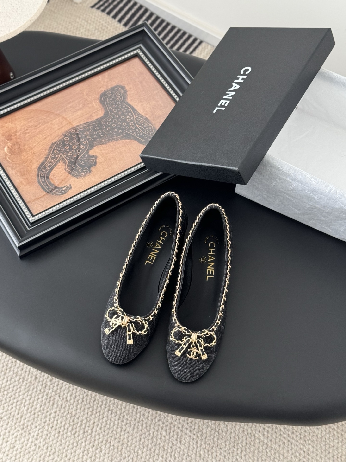 chanel 샤넬 25K 신상 체인 더블 C 통굽 단화 플랫 슈즈 신발