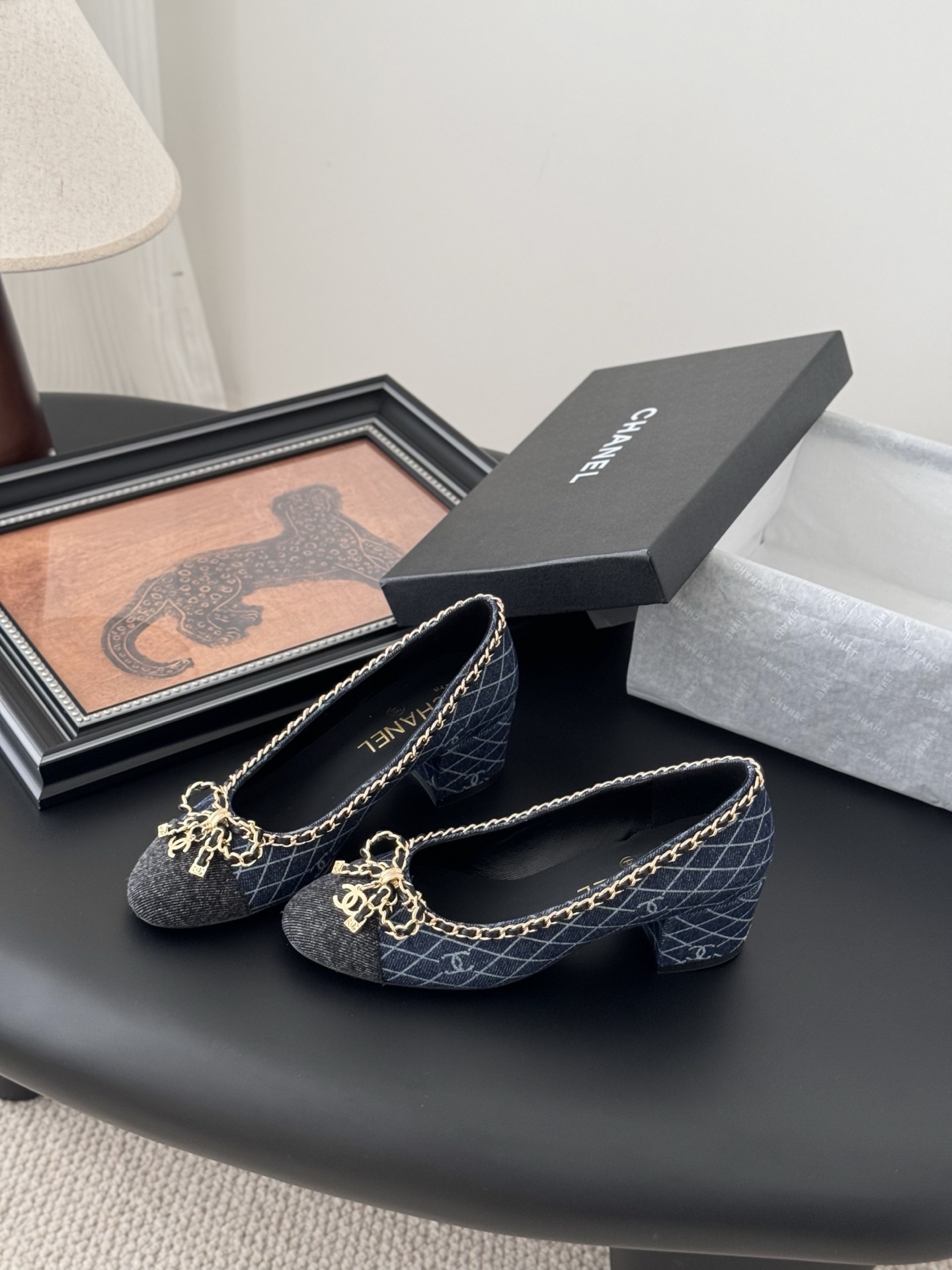 chanel 샤넬 25K 신상 체인 더블 C 통굽 단화 플랫 슈즈 신발