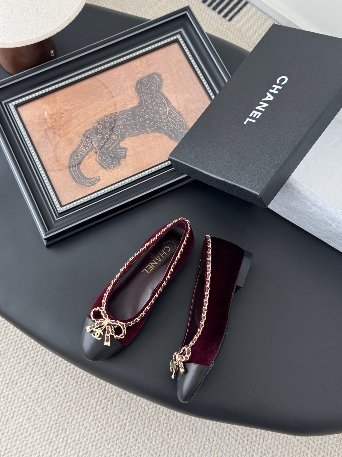 chanel 샤넬 25K 신상 체인 더블 C 통굽 단화 플랫 슈즈 신발