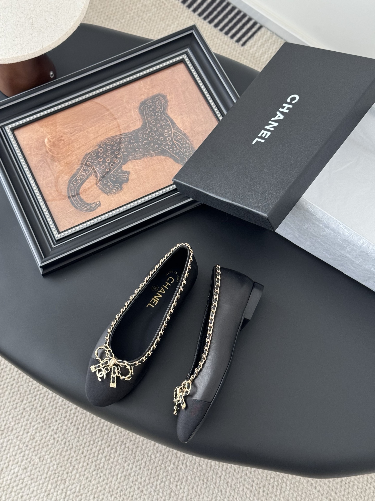 chanel 샤넬 25K 신상 체인 더블 C 통굽 단화 플랫 슈즈 신발