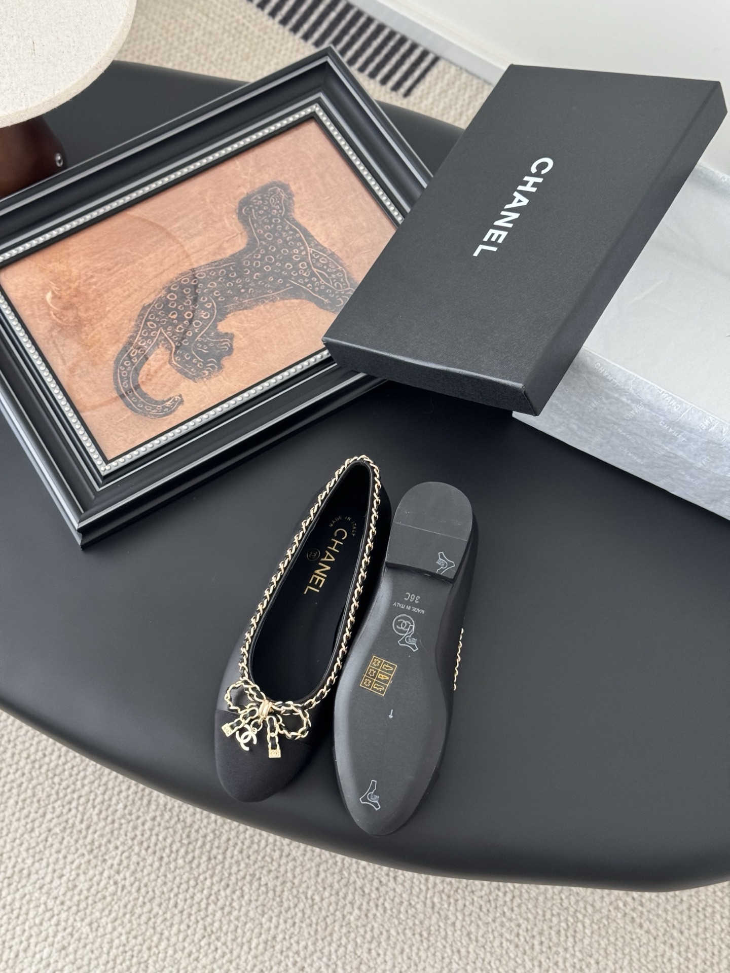 chanel 샤넬 25K 신상 체인 더블 C 통굽 단화 플랫 슈즈 신발