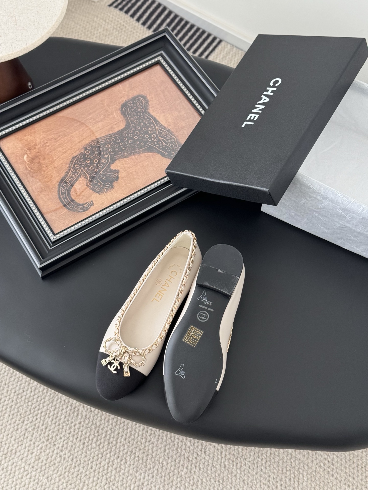 chanel 샤넬 25K 신상 체인 더블 C 통굽 단화 플랫 슈즈 신발