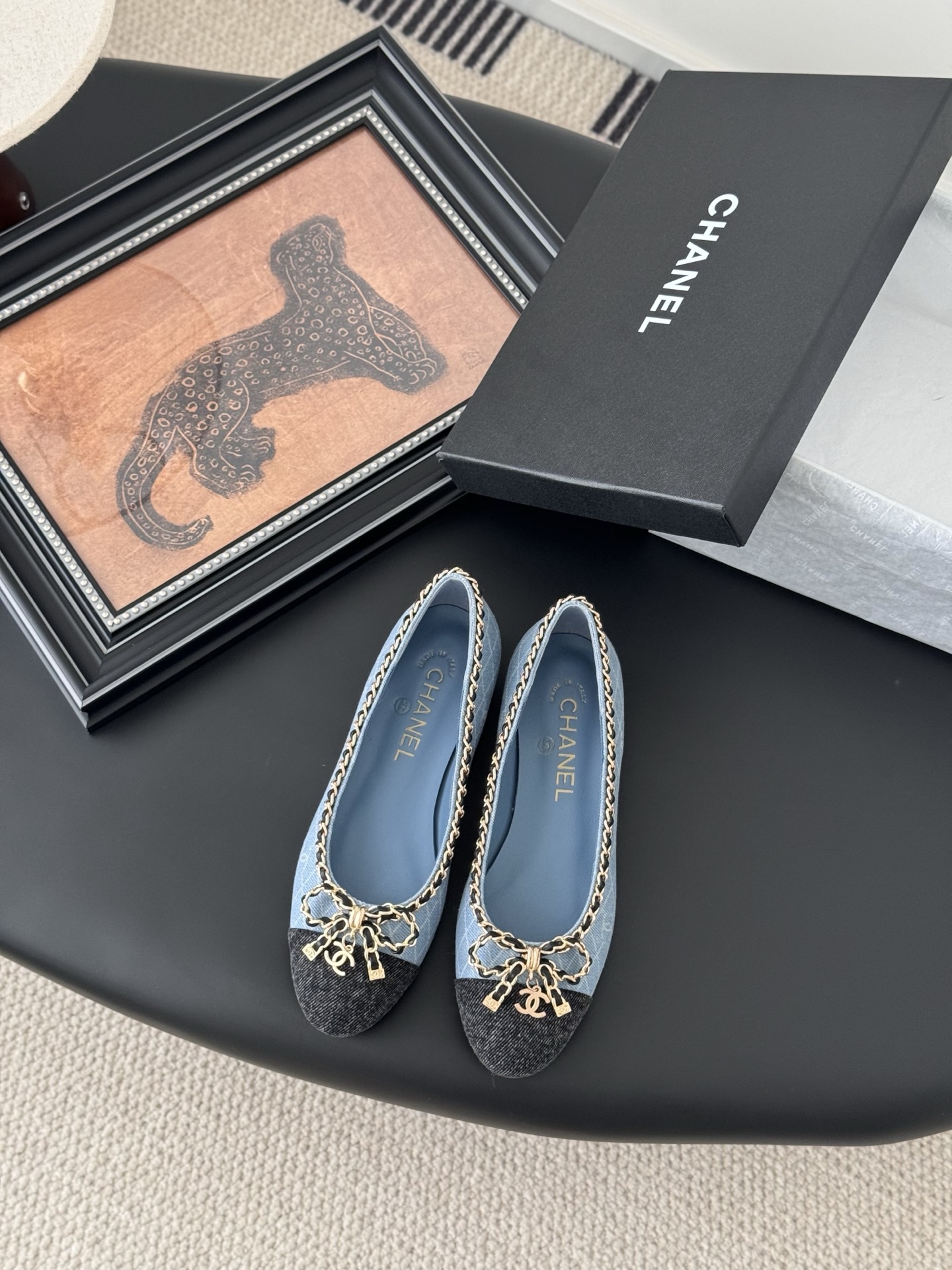 chanel 샤넬 25K 신상 체인 더블 C 통굽 단화 플랫 슈즈 신발