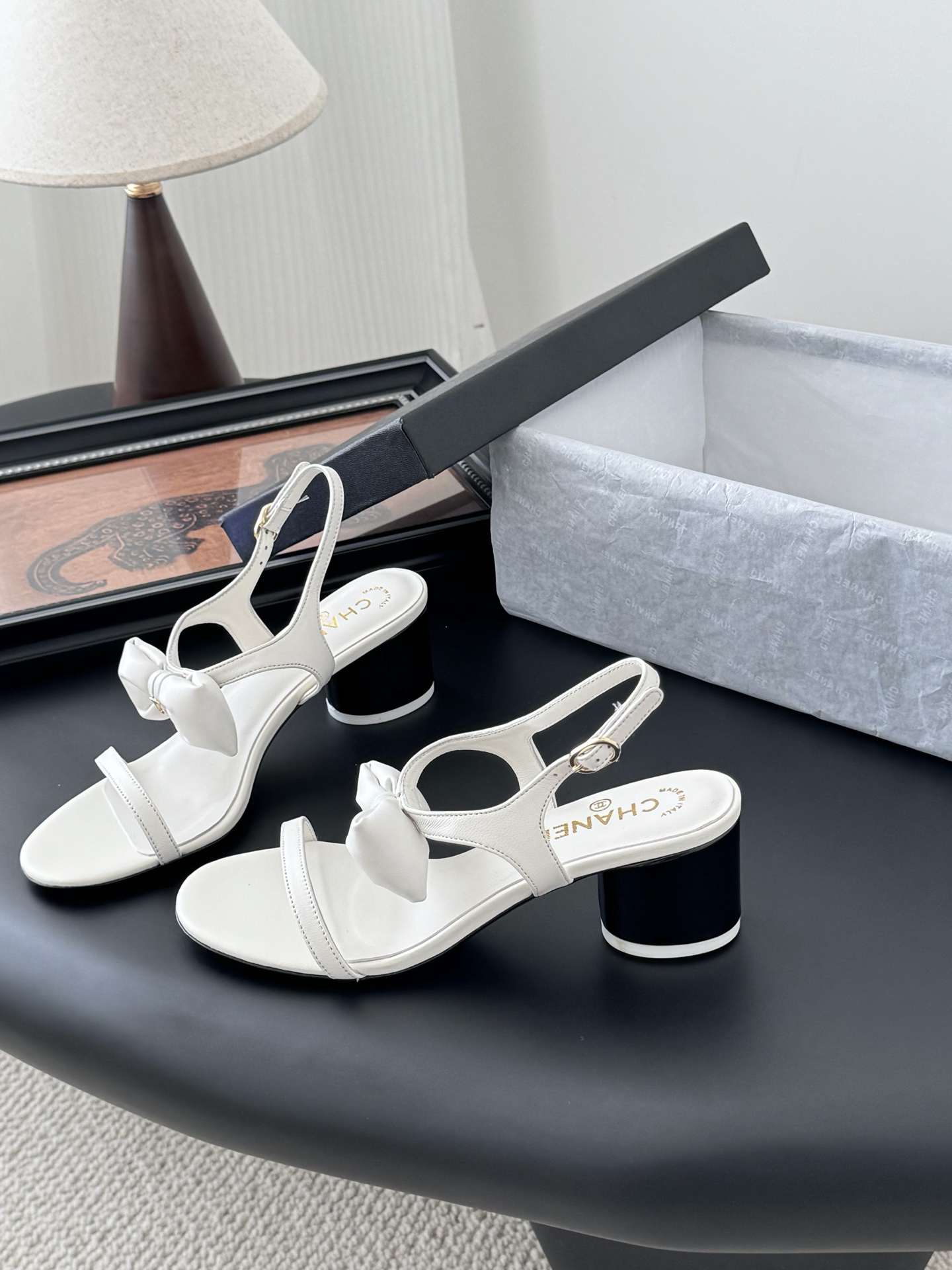 Chanel 샤넬 통굽 힐 샌들 구두 신발