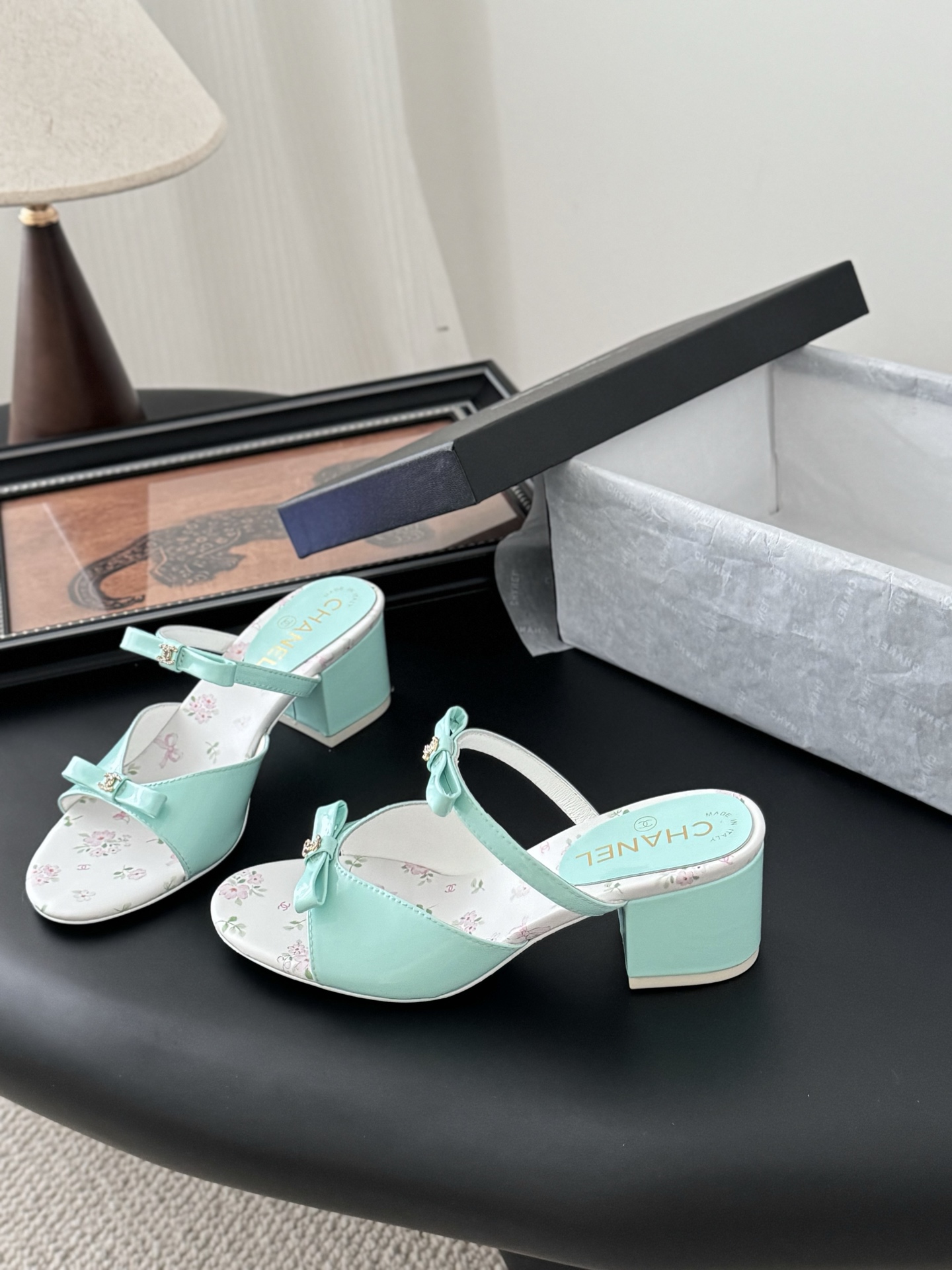 CHANEL 샤넬 통굽 샌들 슬리퍼 신발