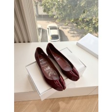 크리스찬 루부탱 X 메종 마르지엘라 콜라보레이션 플랫 슈즈 발레 단화