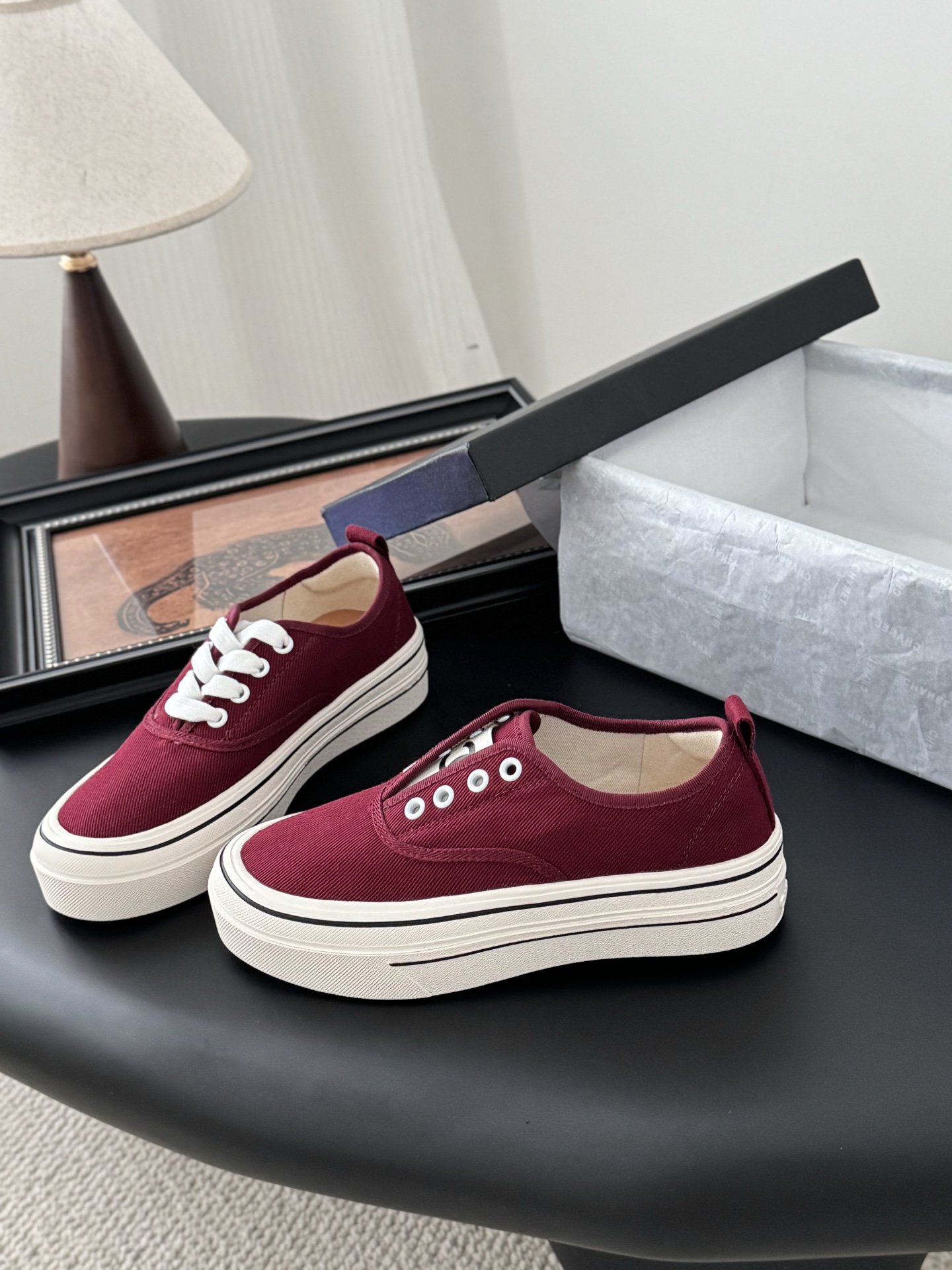 CHANEL 샤넬 스니커즈 슬립온 신발