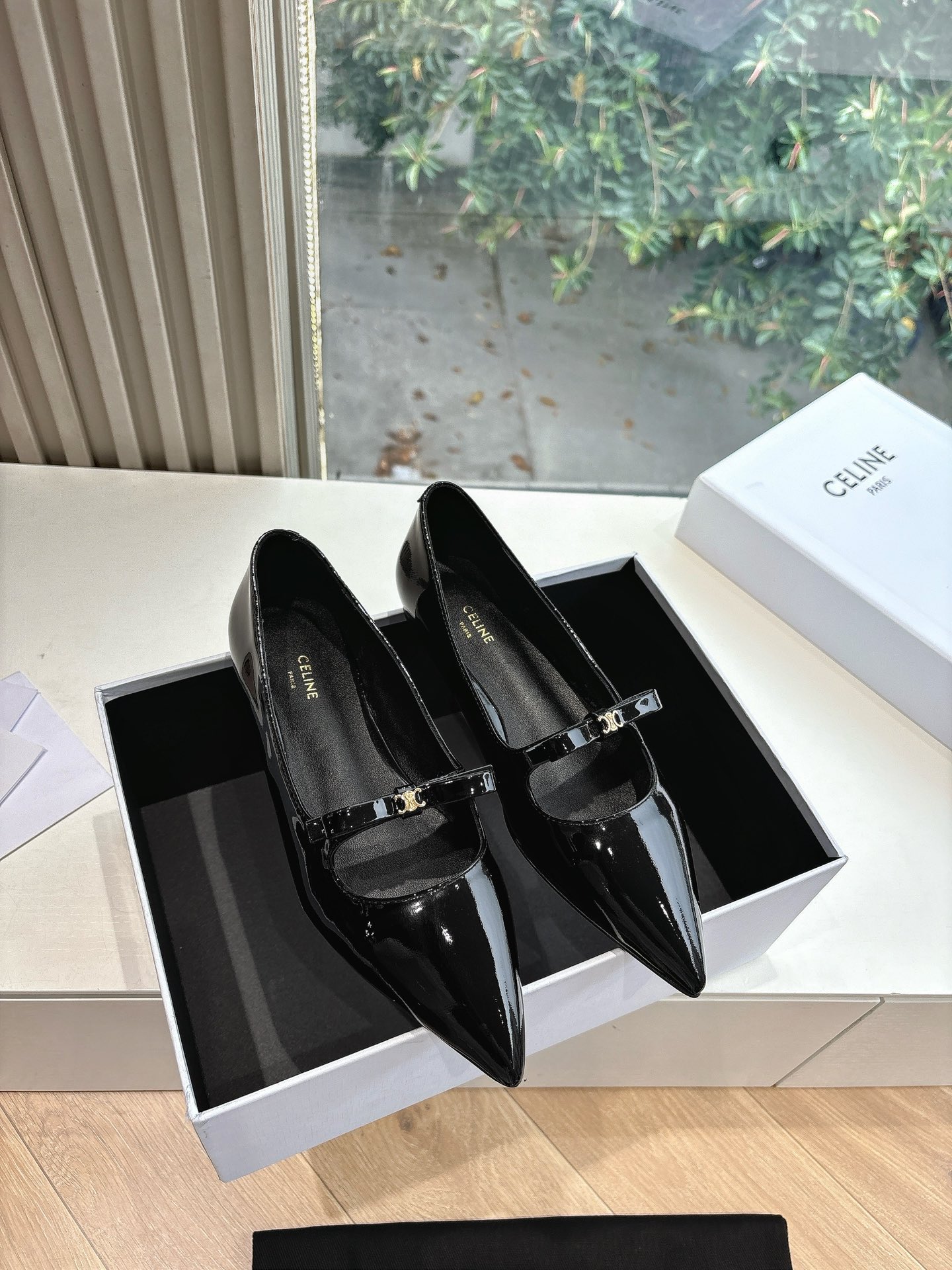 Celine 셀린느 로고 통굽 로퍼 구두 신발