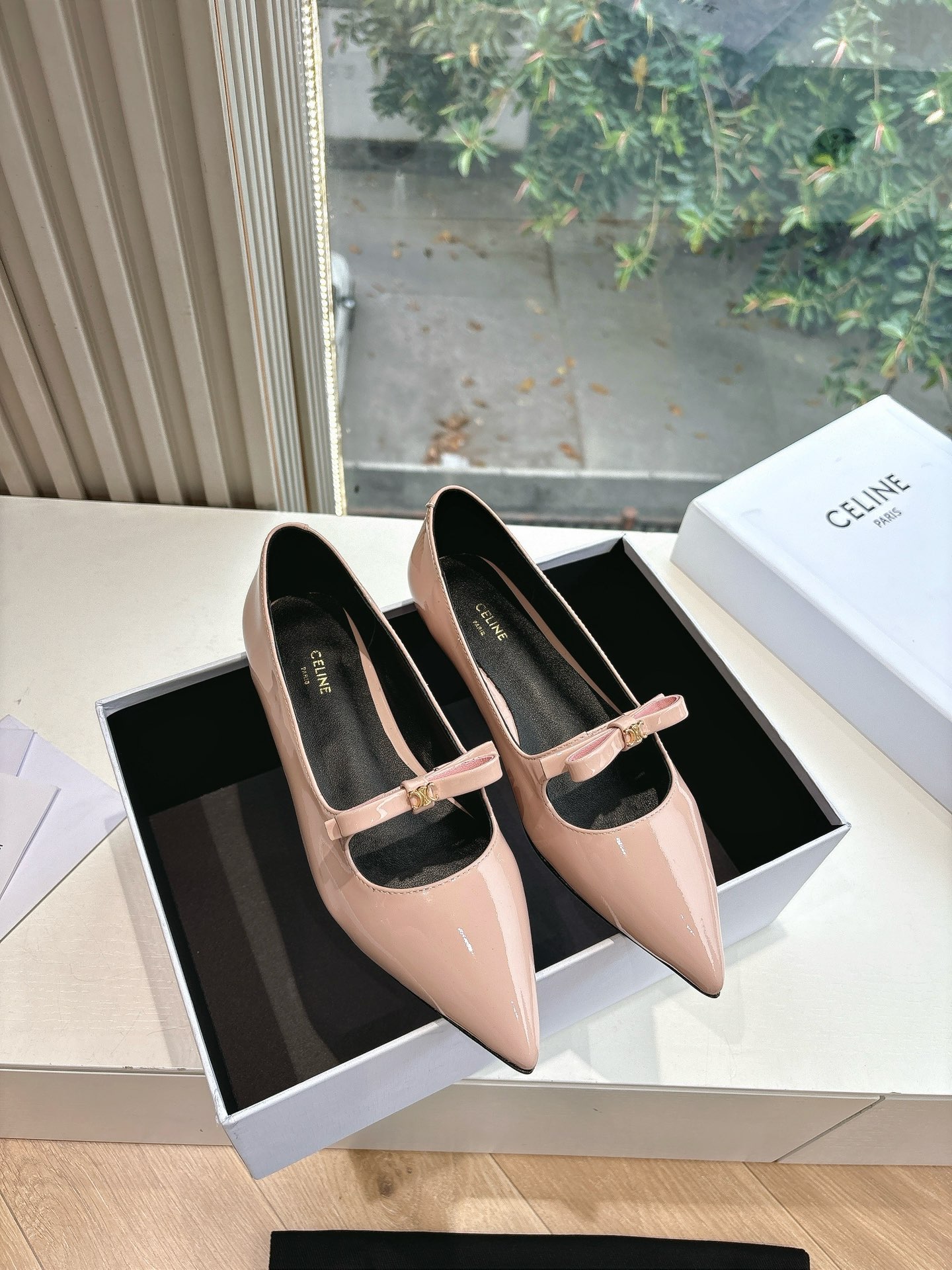 Celine 셀린느 로고 통굽 로퍼 구두 신발