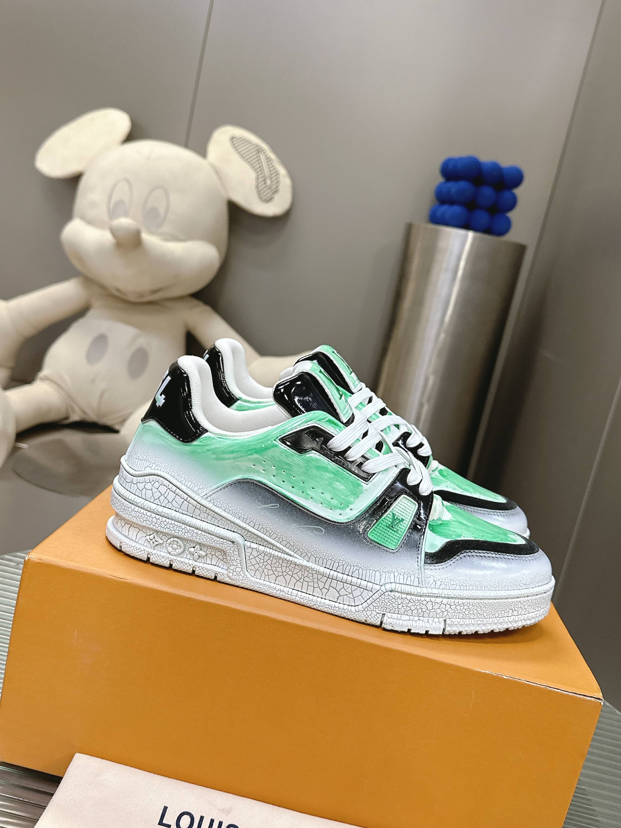 LV 루이비통 스니커즈 신발