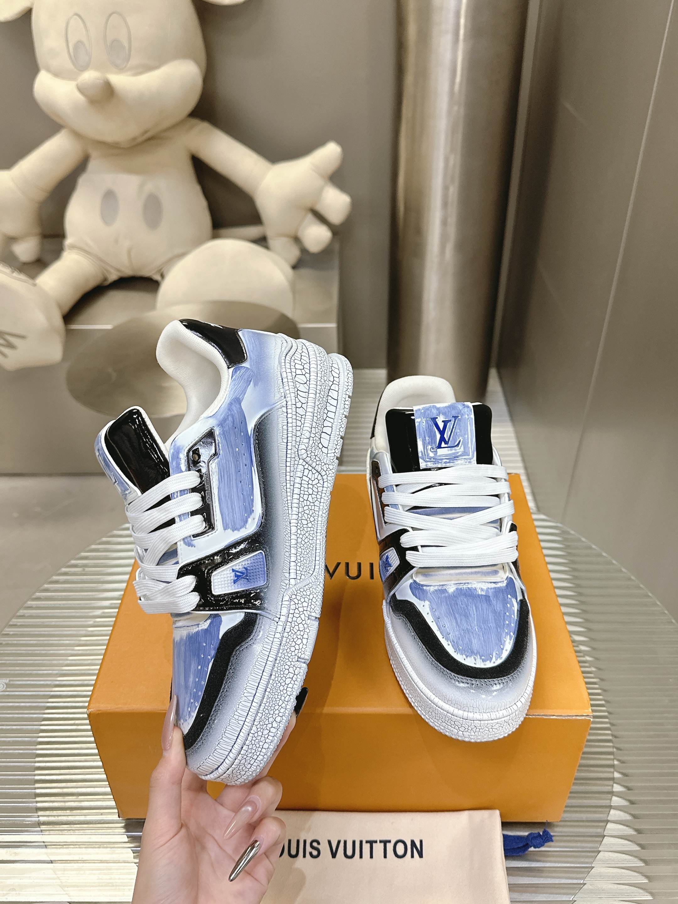 LV 루이비통 스니커즈 신발