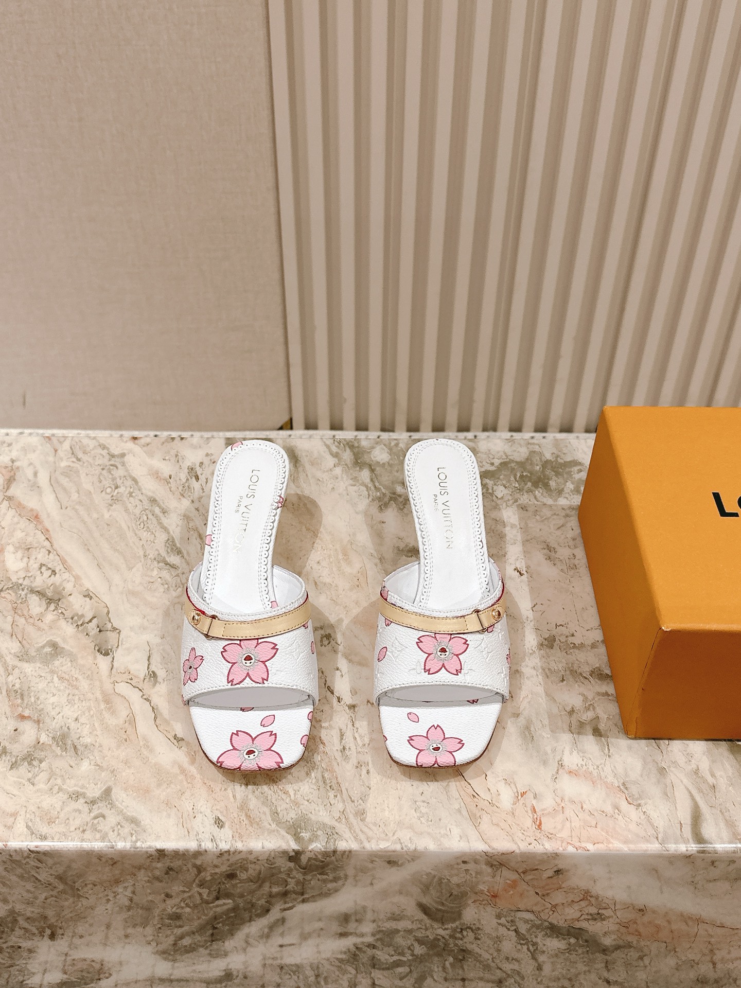 LV 루이비통 슬리퍼 샌들 신발