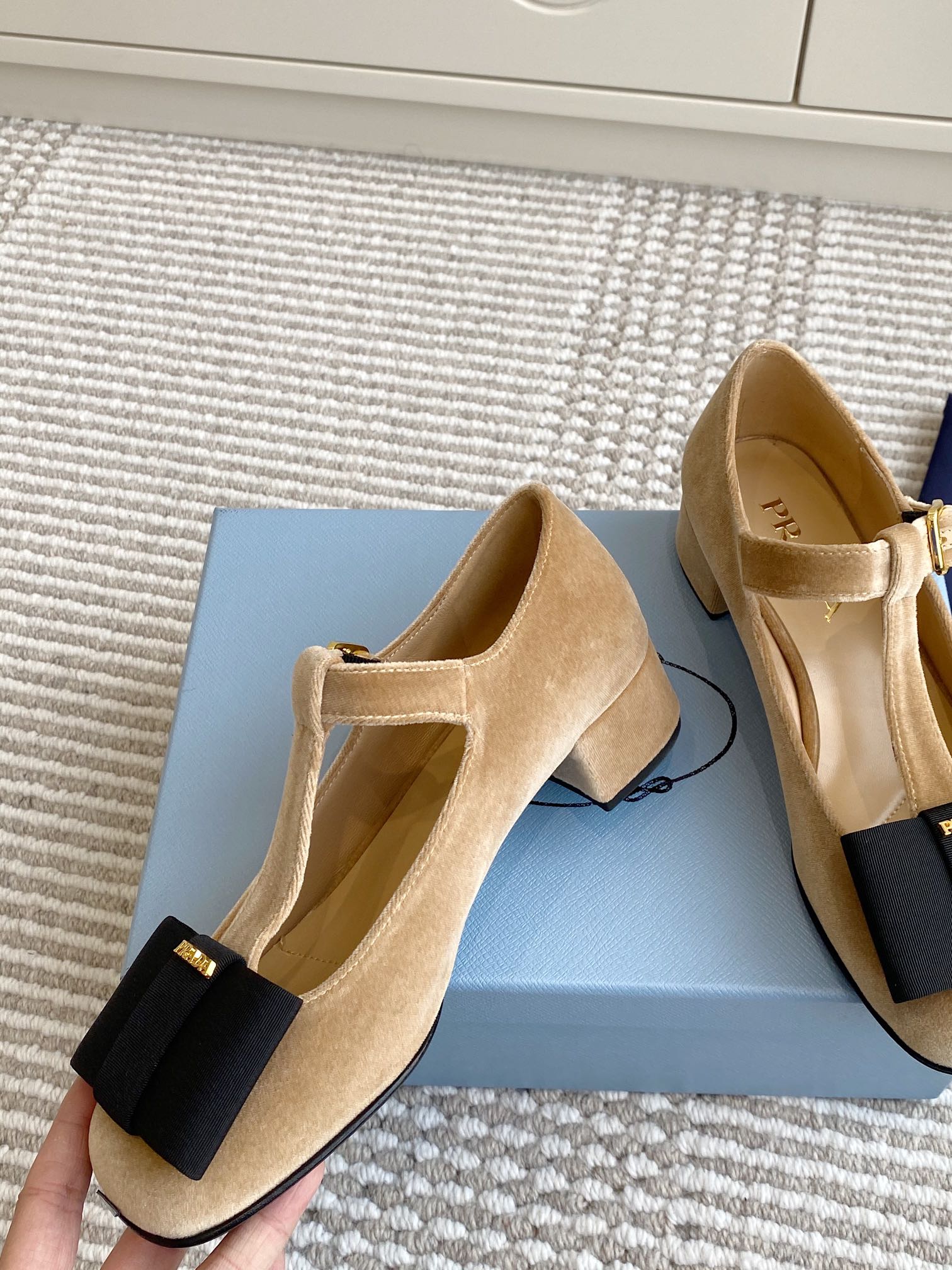 PRADA 프라다 통굽 힐 슈즈 구두 단화 신발