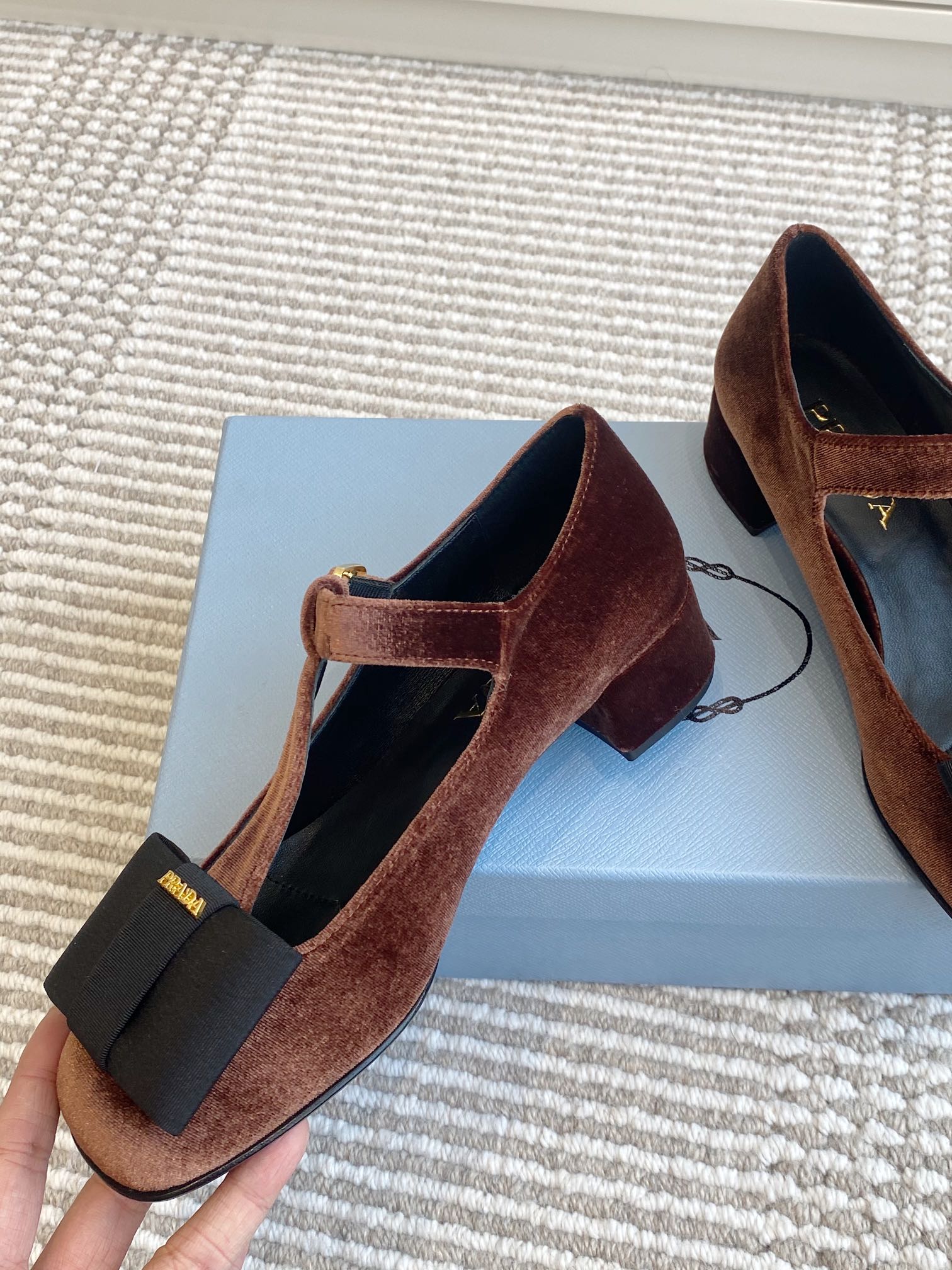 PRADA 프라다 통굽 힐 슈즈 구두 단화 신발