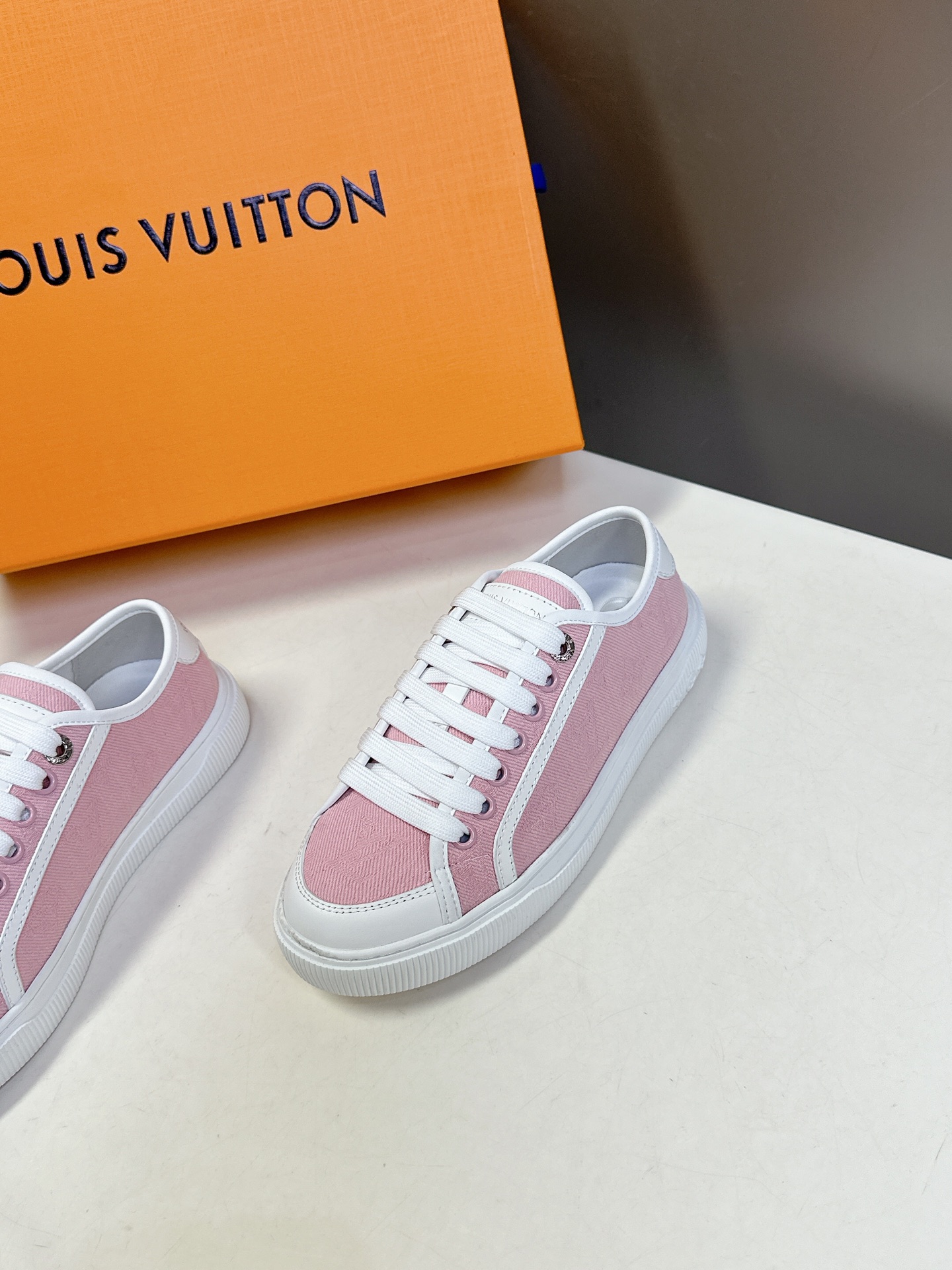 LV 루이비통 스니커즈 신발