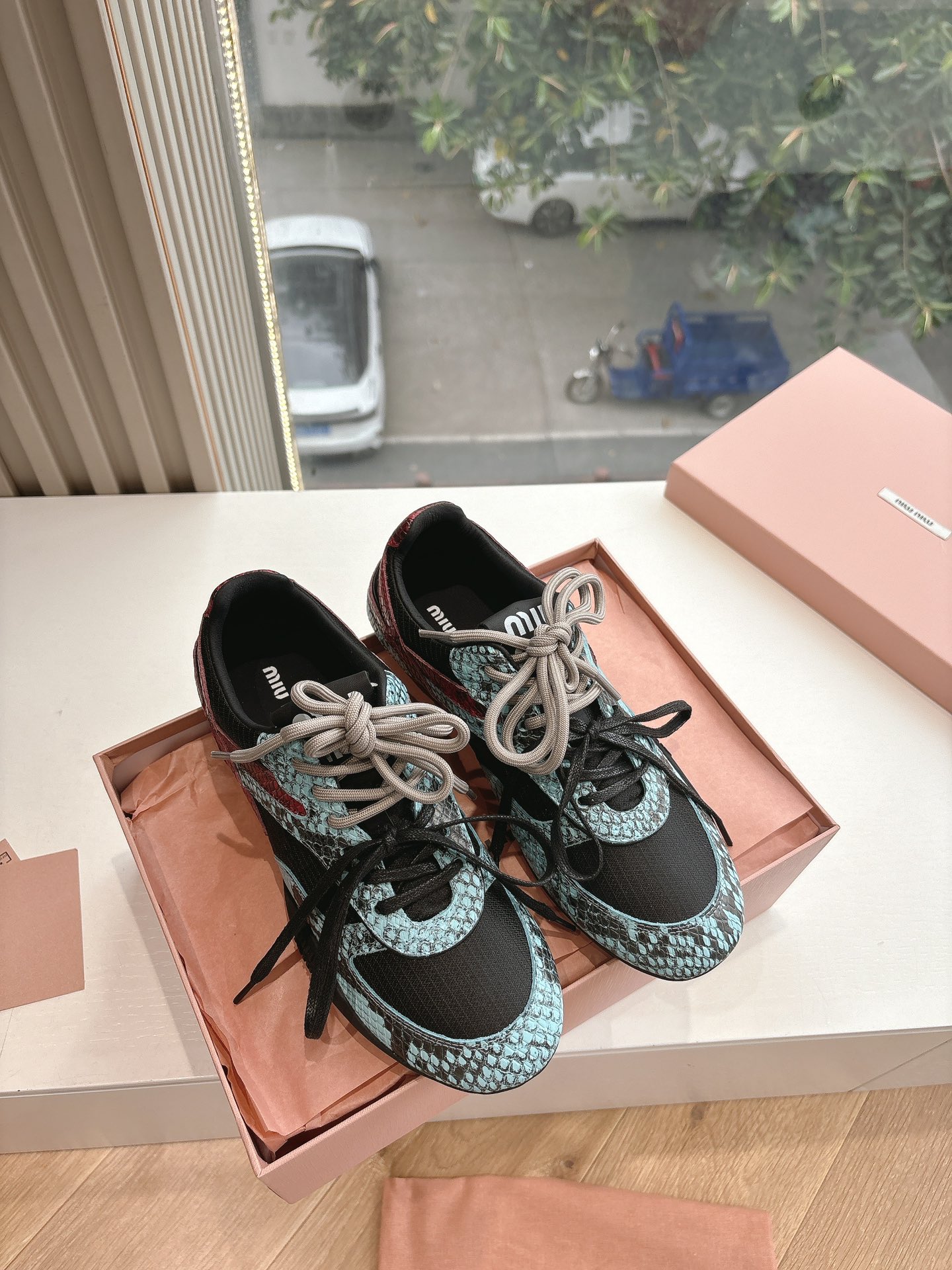 MIUMIU 미우미우 스니커즈 신발