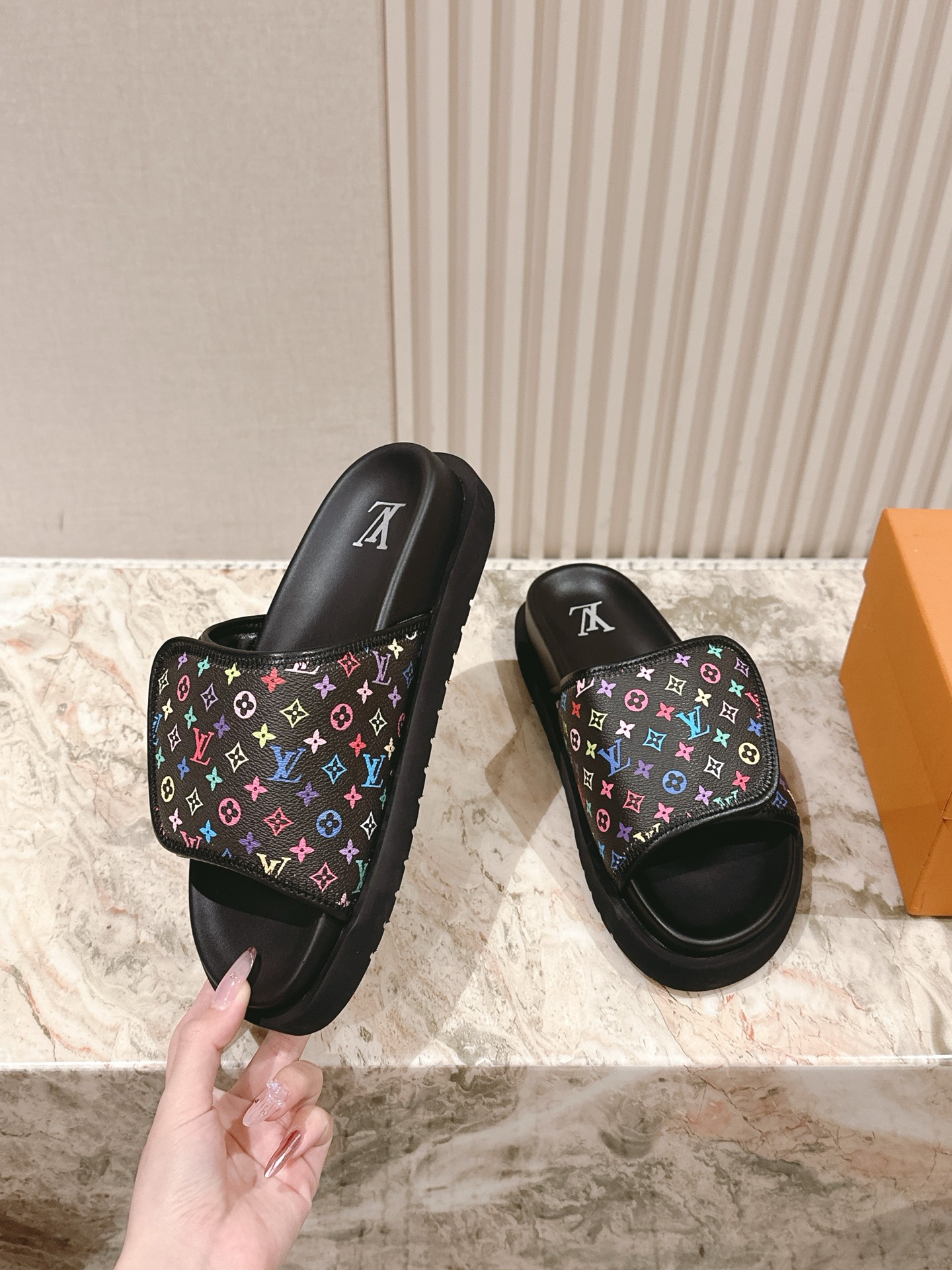 LV 루이비통 샌들 슬리퍼 신발