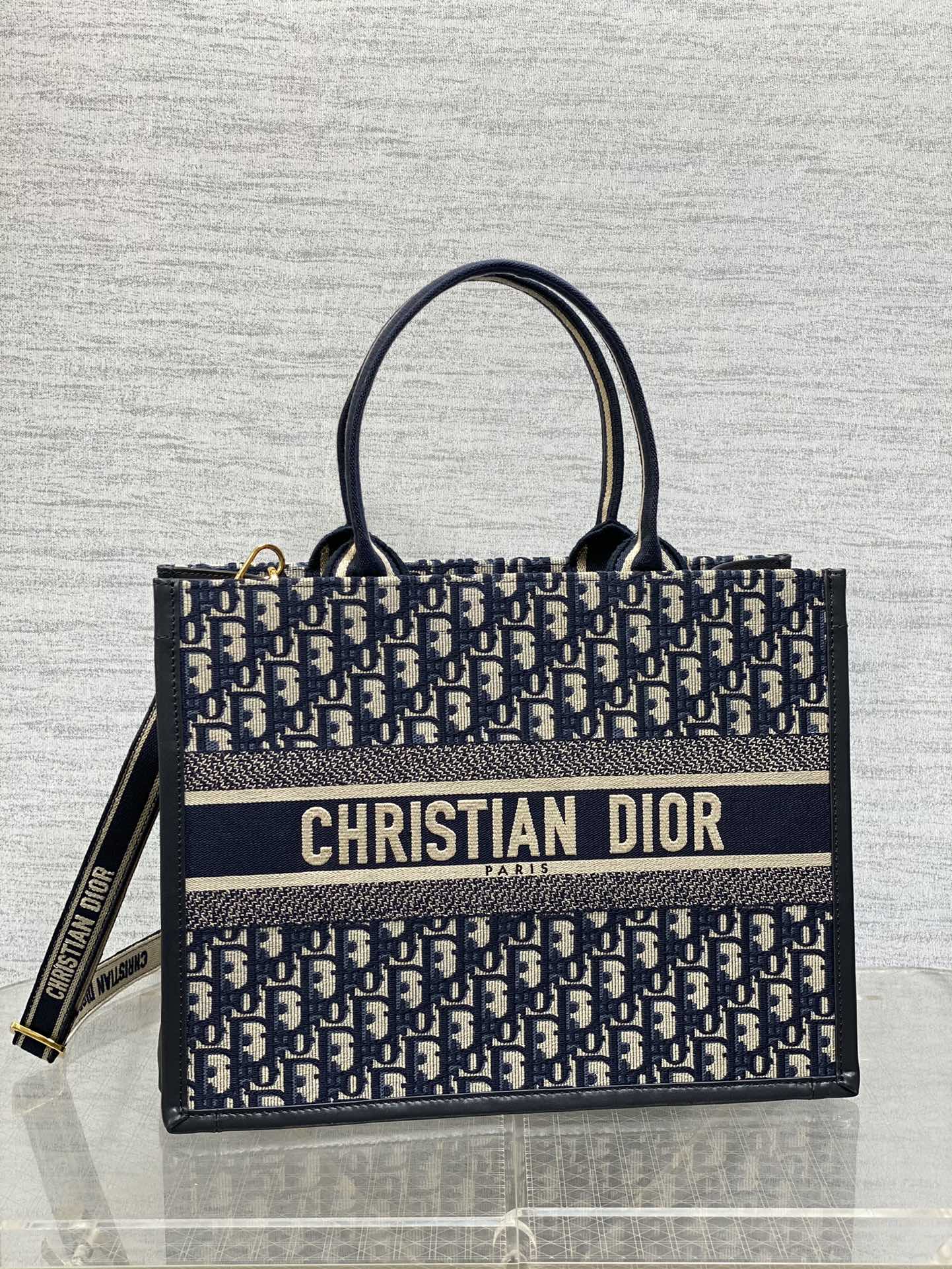 Dior CD Book Tote 디올 북토트 미디움 토트백 가방