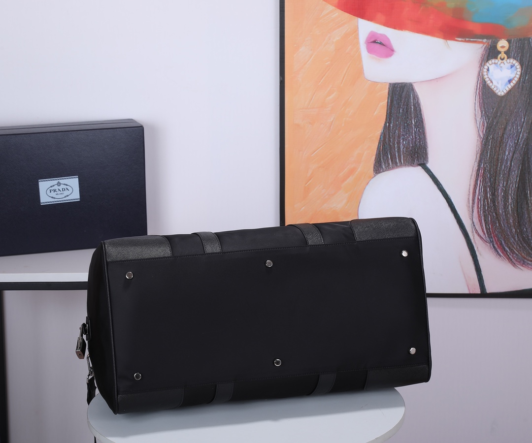 PRADA 프라다 여행가방
