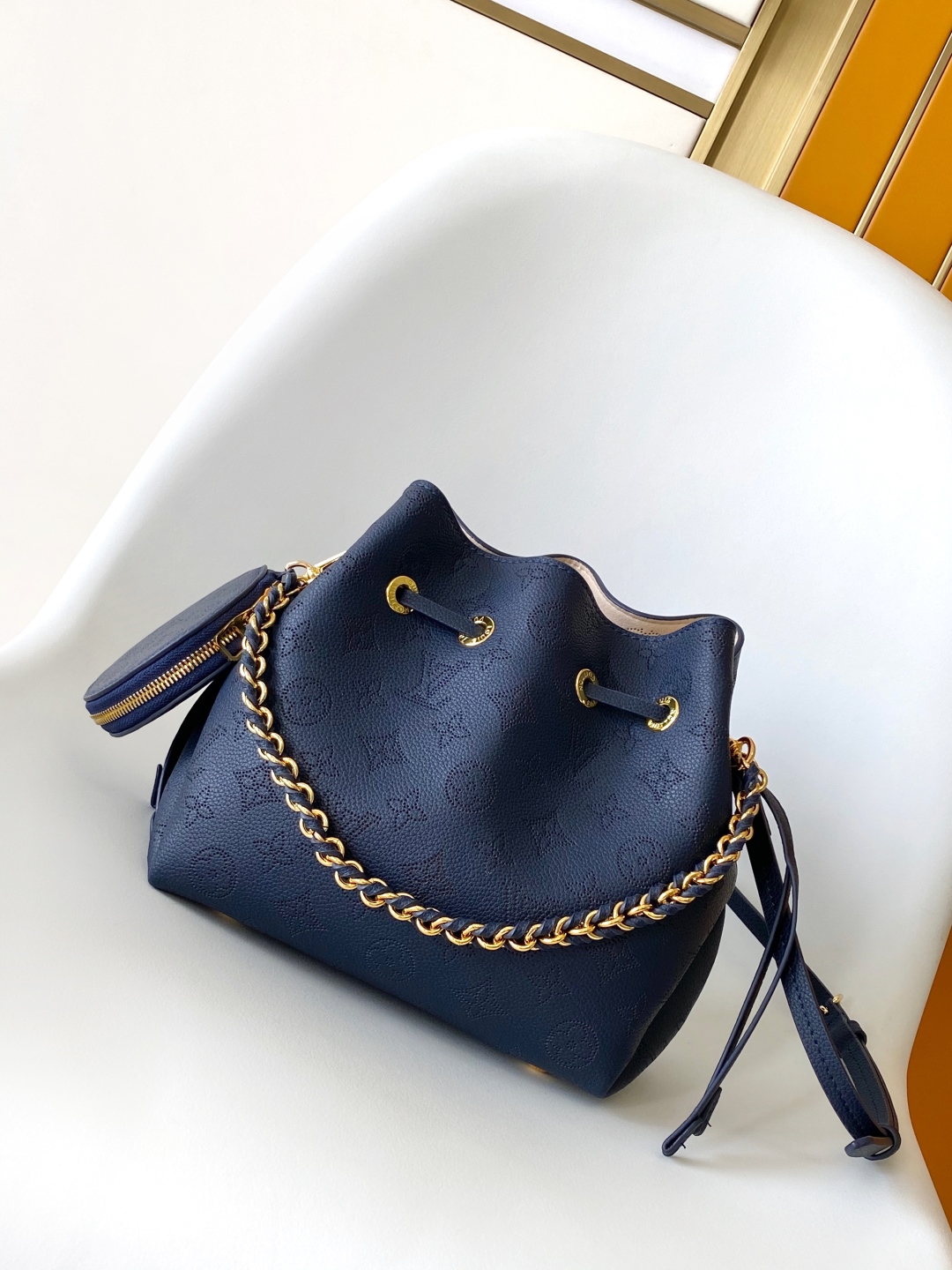 LV 루이비통 Bella 벨라 버킷백 가방