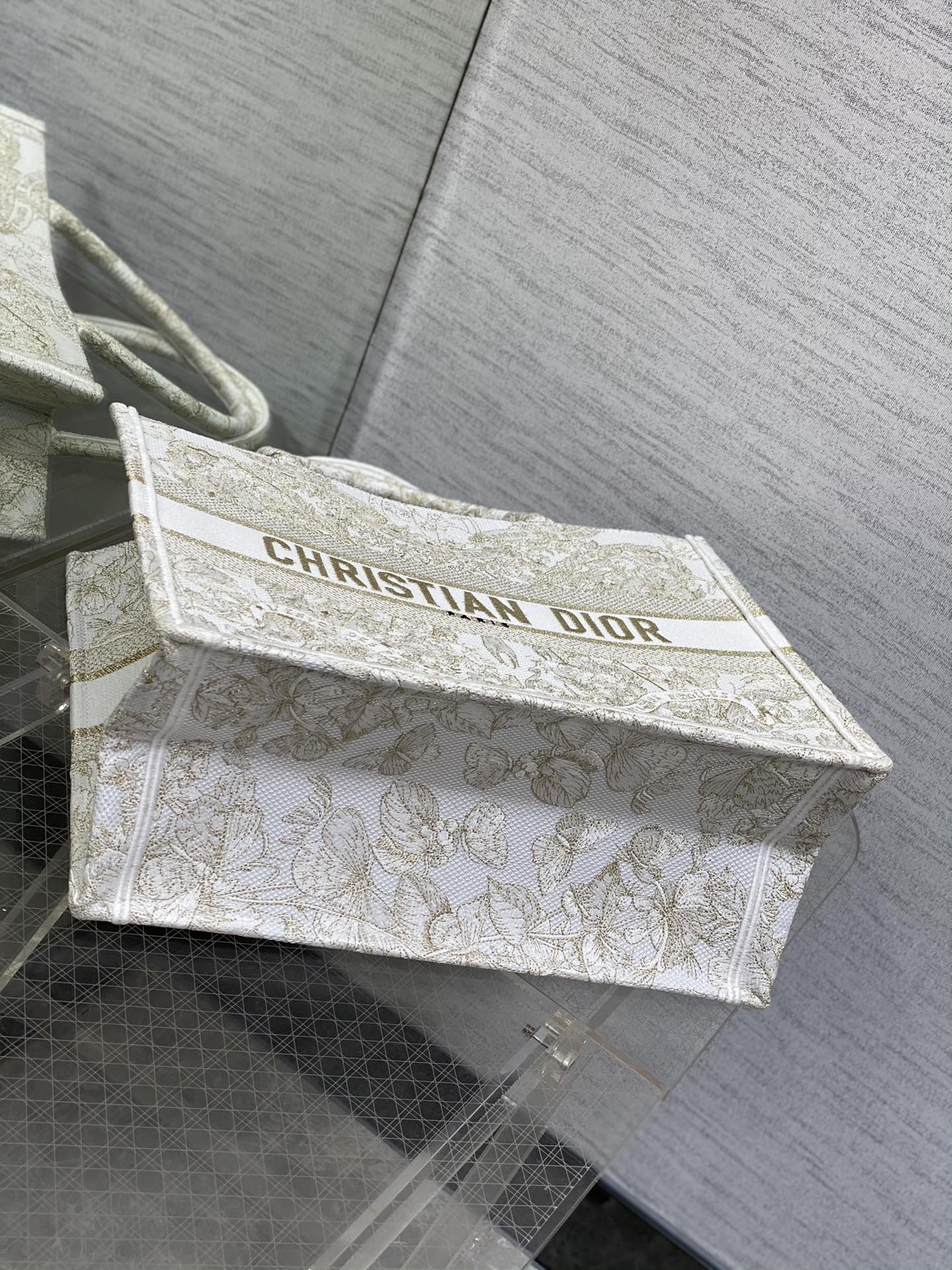 Dior CD Book Tote 디올 북토트 토트백 미디움 가방