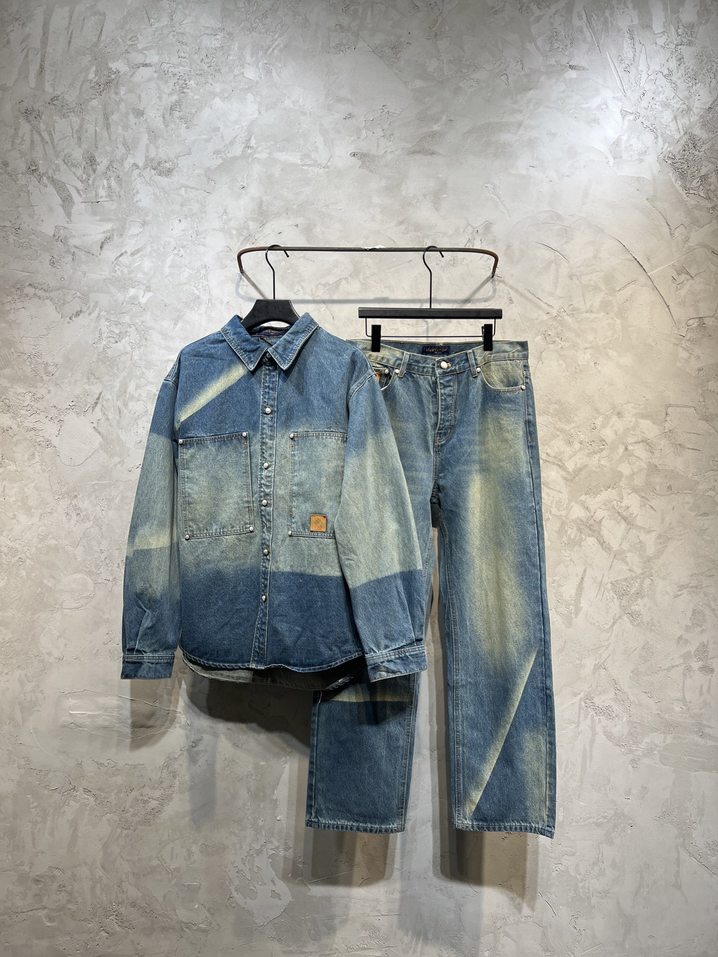 LV 루이비통 와펜 숄카라 싱글 긴팔 셔츠 의류