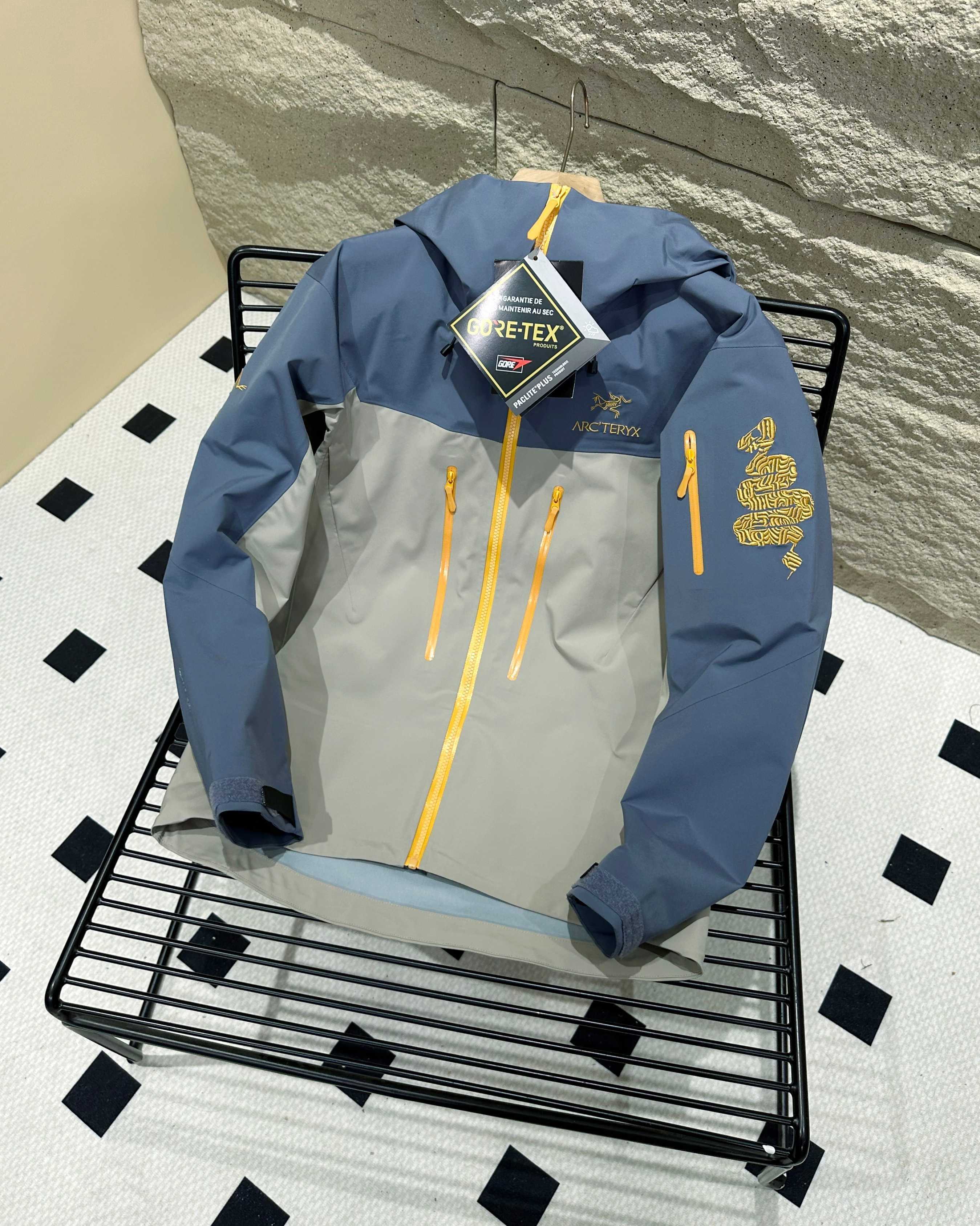 Arc'teryx 아크테릭스 바람막이 자켓 의류