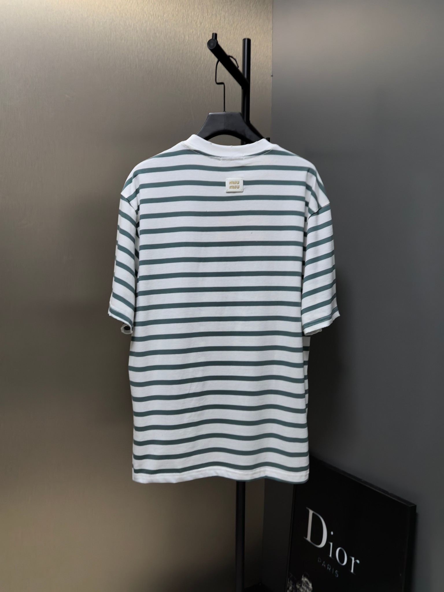 miumiu 미우미우 스트라이프 반팔 티셔츠 의류