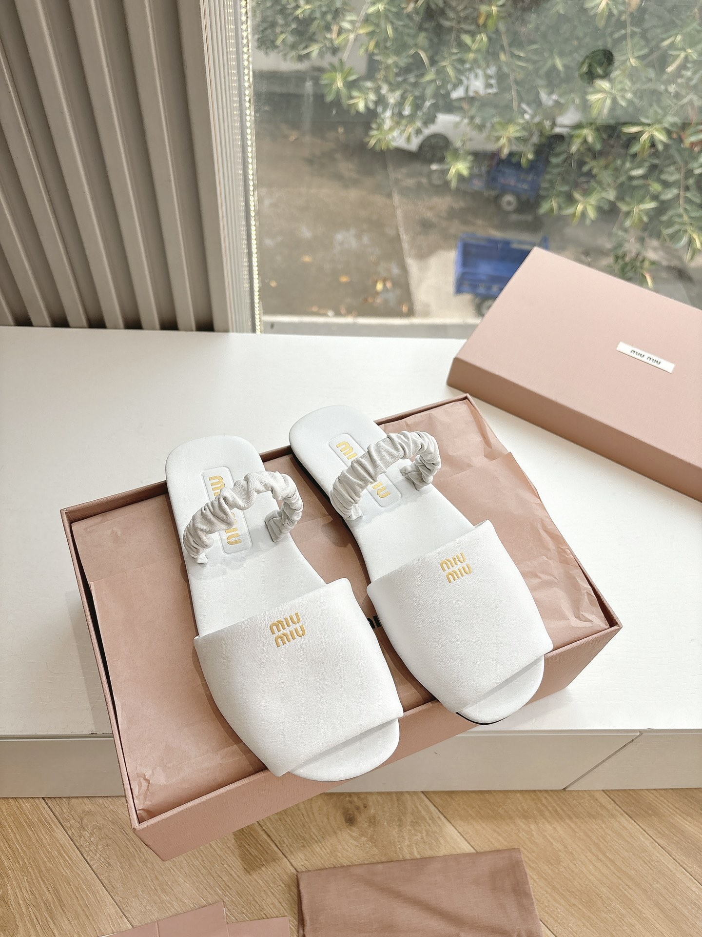 miumiu 미우미우 샌들 슬리퍼 신발