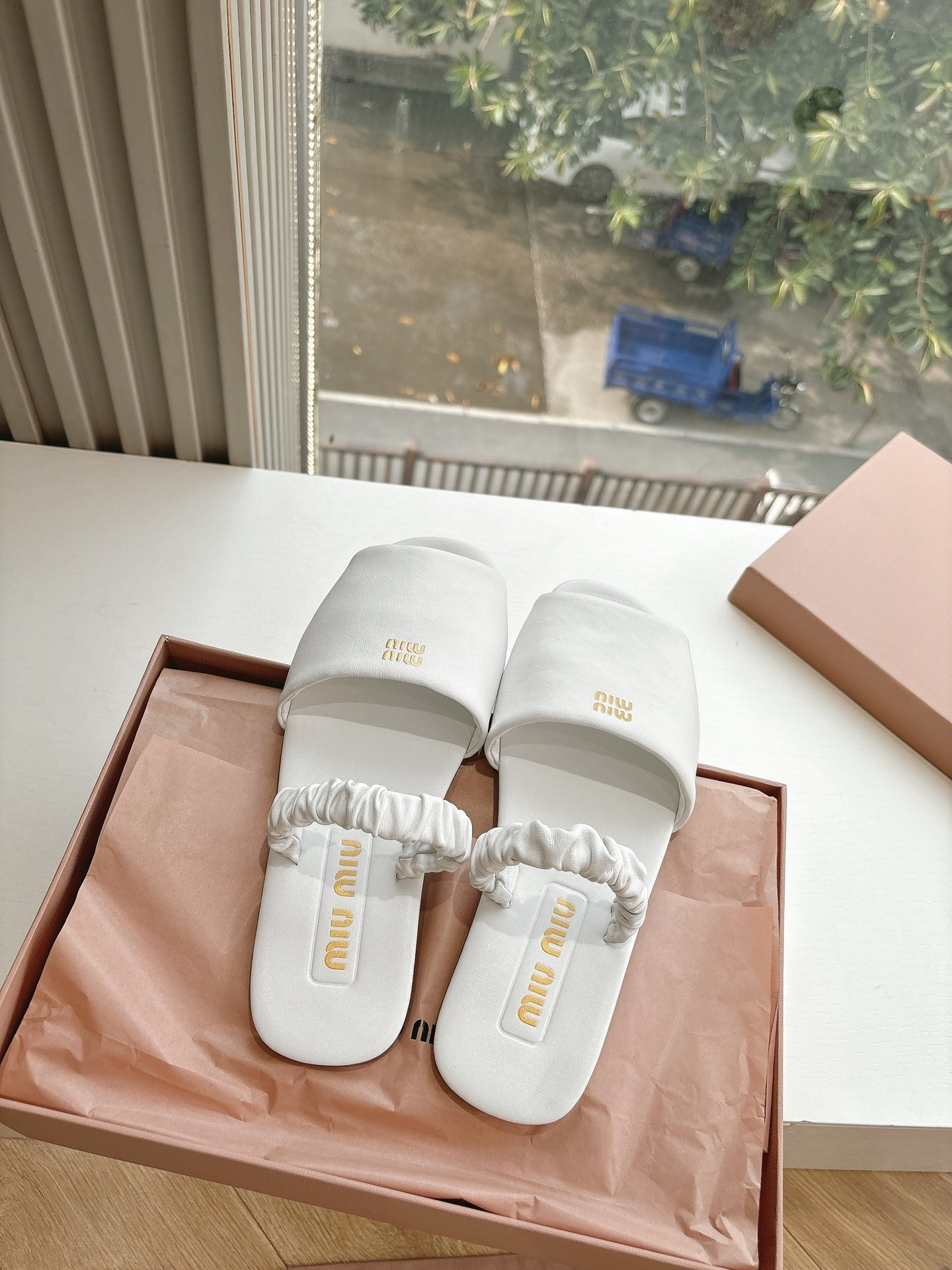 miumiu 미우미우 샌들 슬리퍼 신발