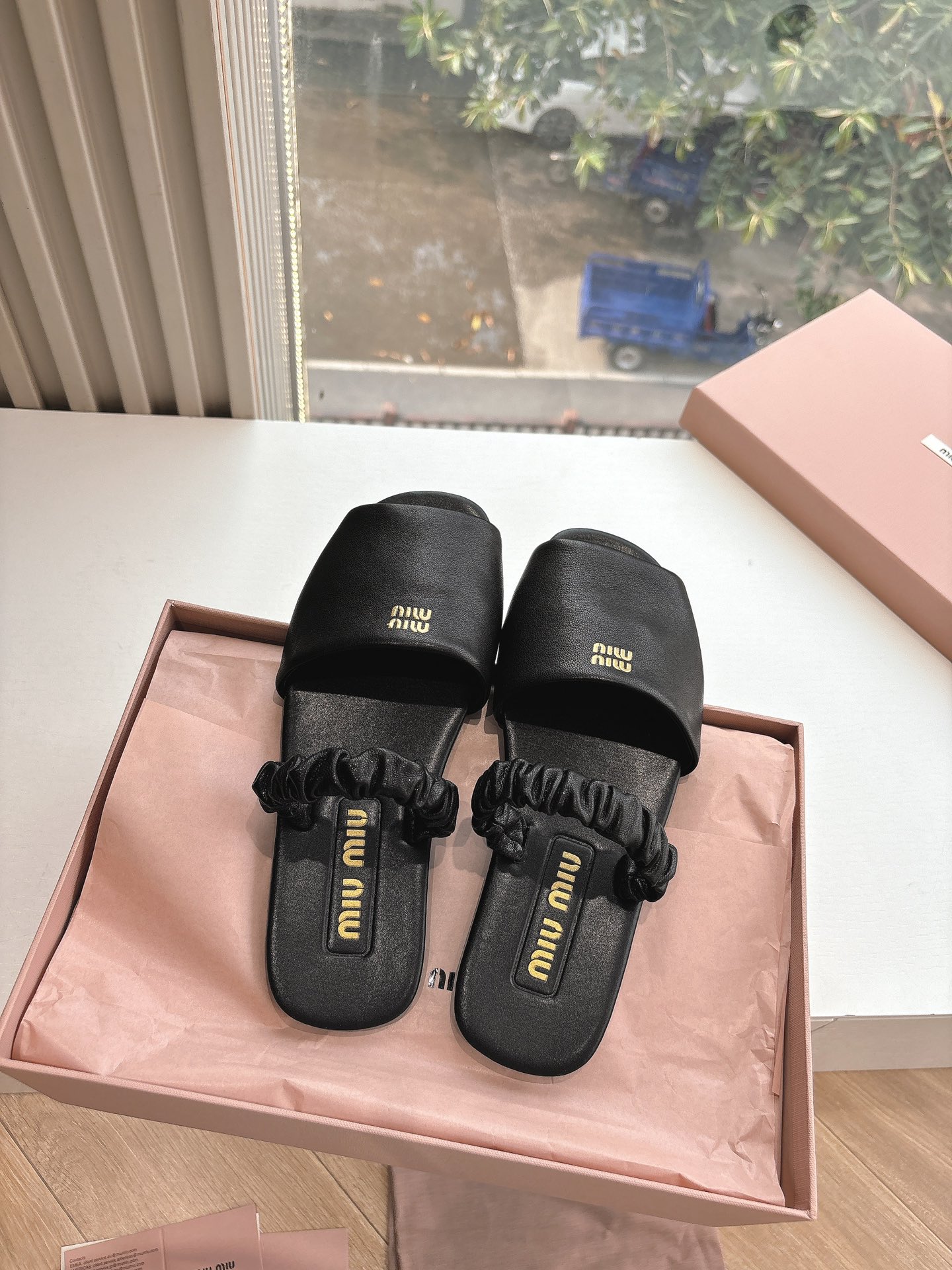 miumiu 미우미우 샌들 슬리퍼 신발