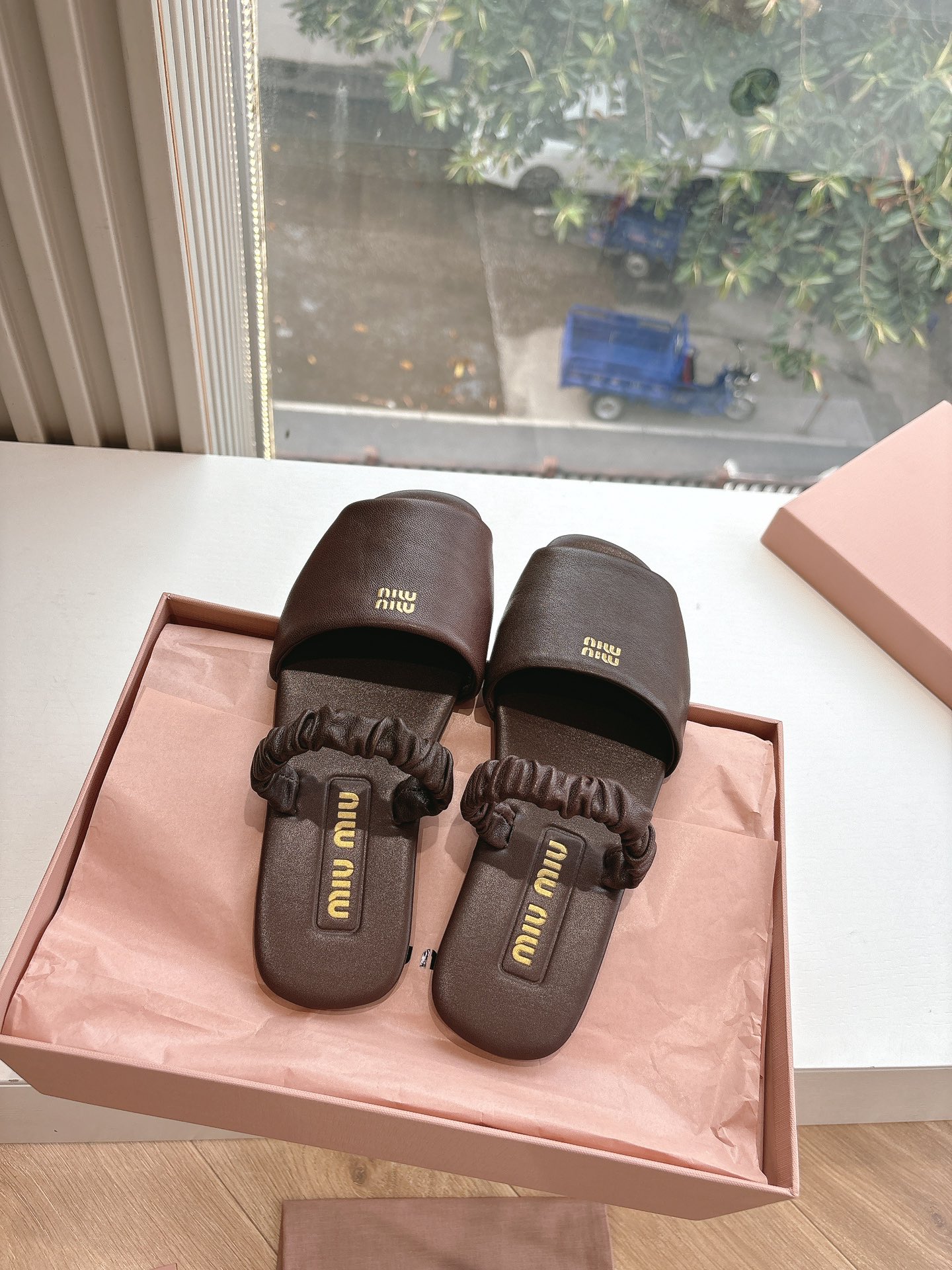 miumiu 미우미우 샌들 슬리퍼 신발