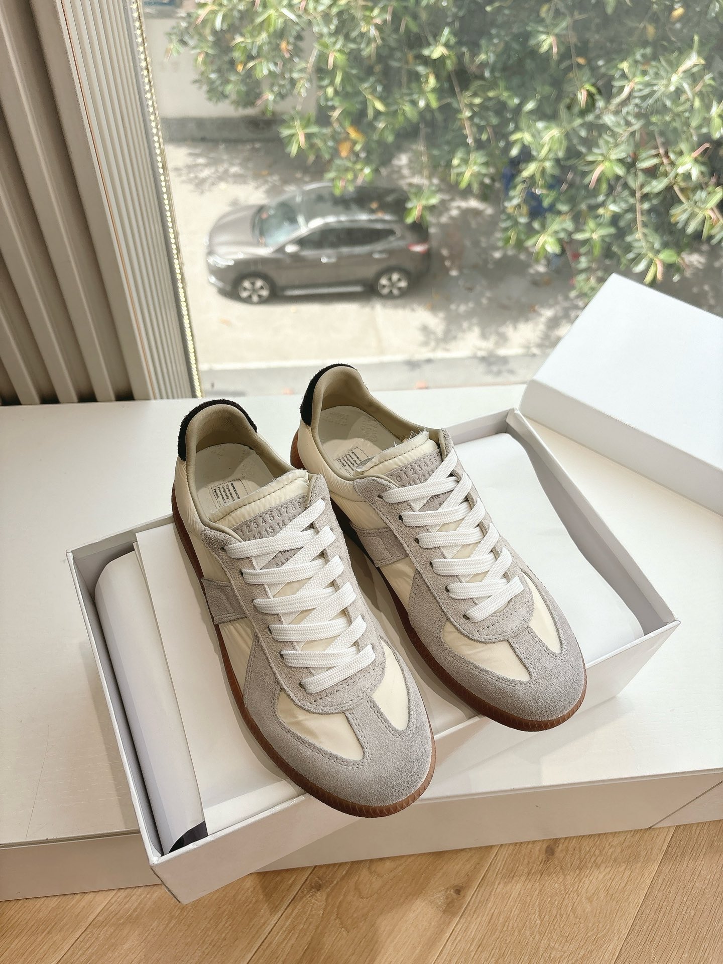 Maison Margiela 메종 마르지엘라 MM6 스니커즈 신발