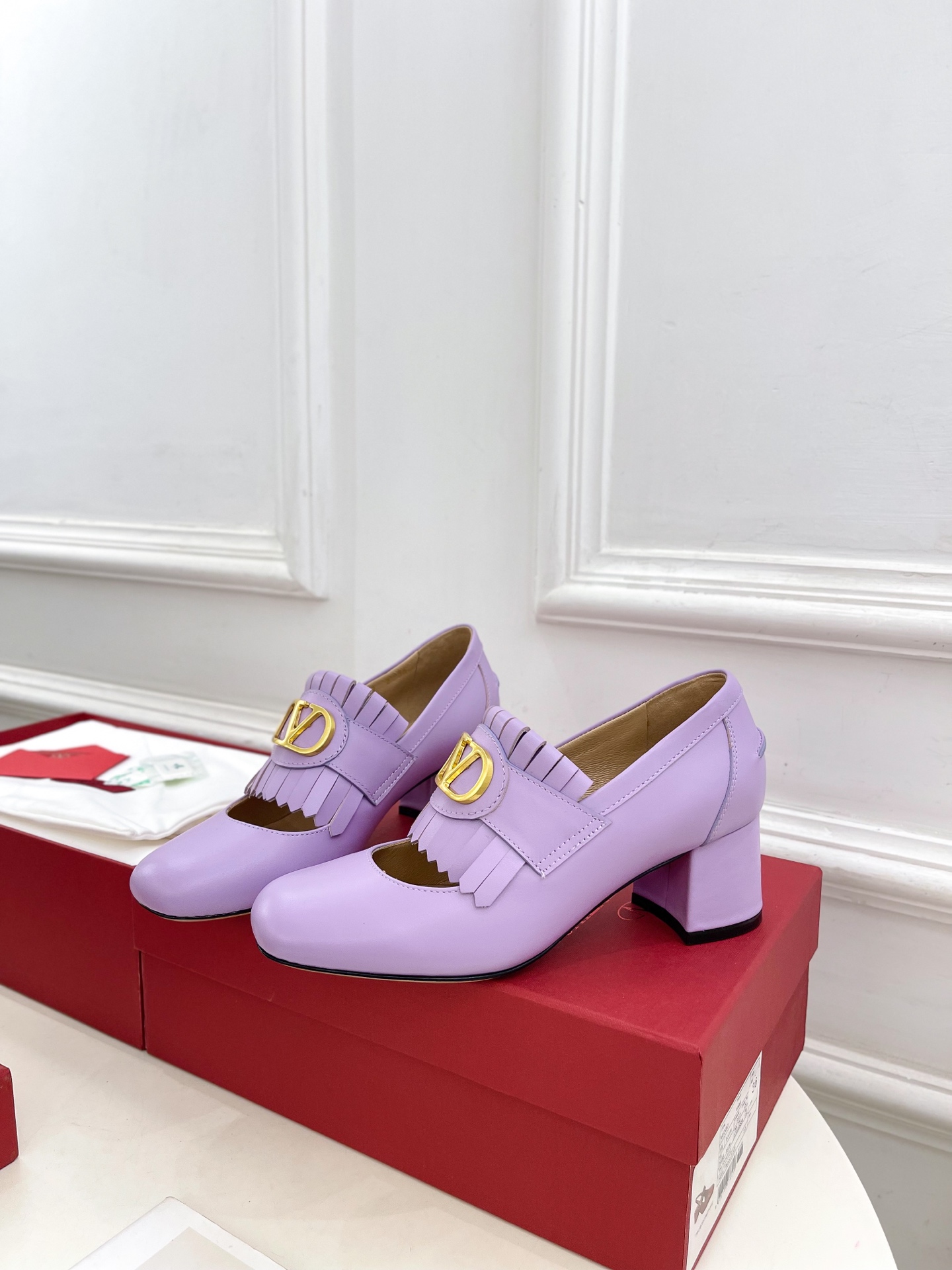 Valentino 발렌티노 V 버클 태슬 펀칭 구두 신발