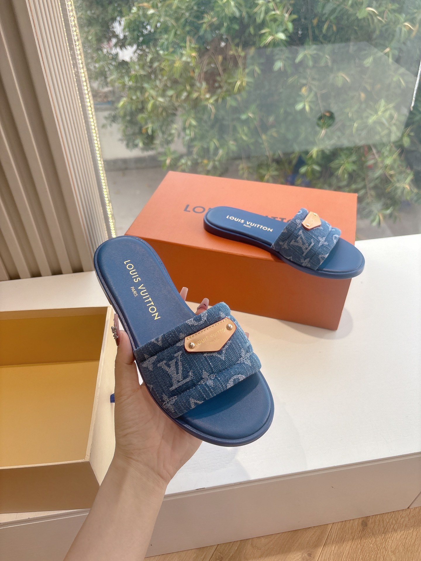 LV 루이비통 슬리퍼 플랫 샌들 신발