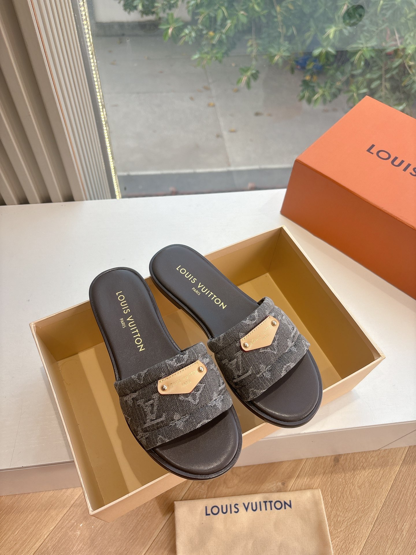 LV 루이비통 슬리퍼 플랫 샌들 신발