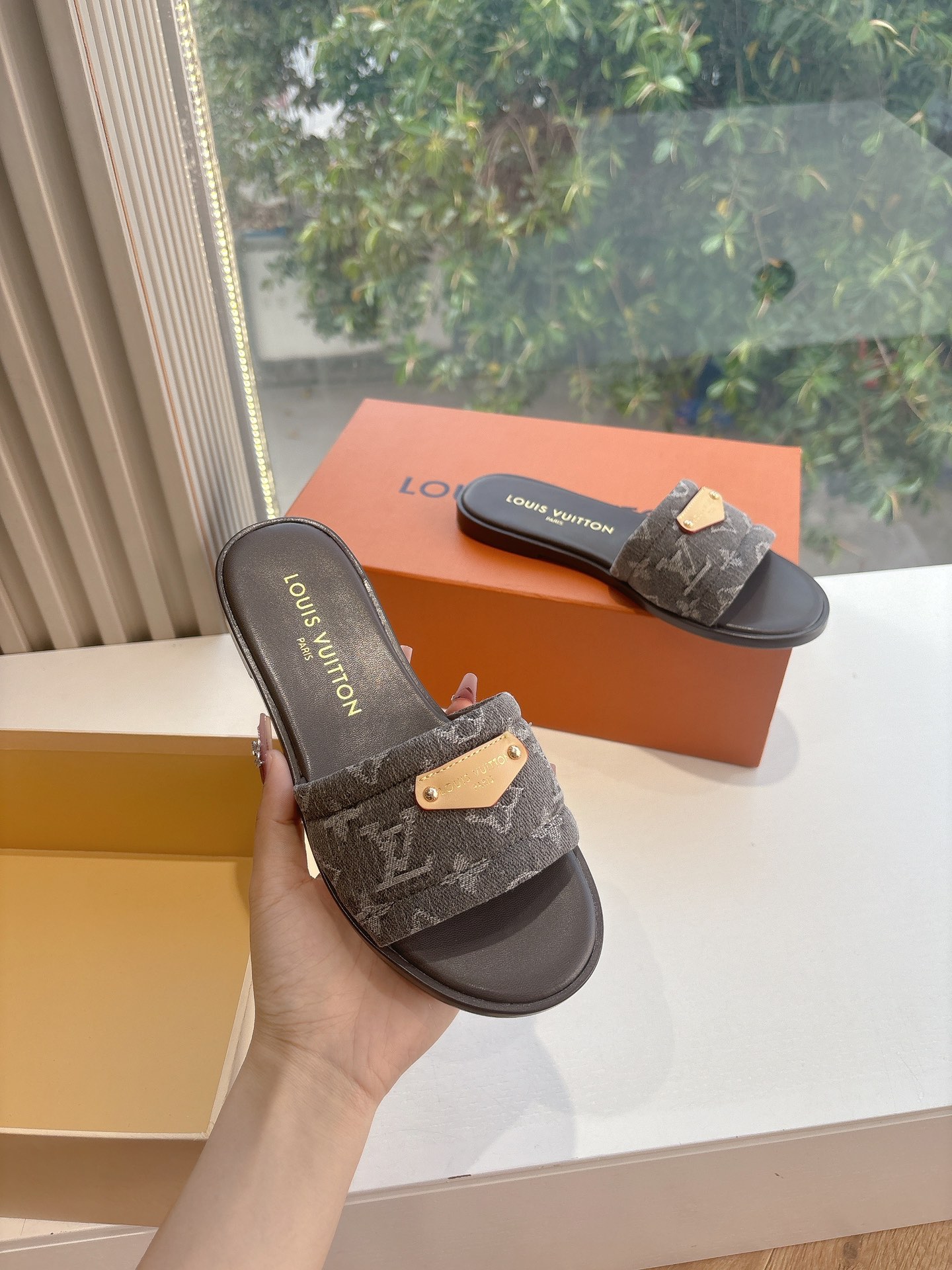 LV 루이비통 슬리퍼 플랫 샌들 신발